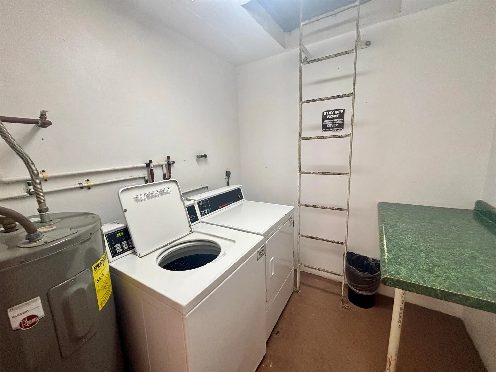 9410 Tangerine Pl, #403