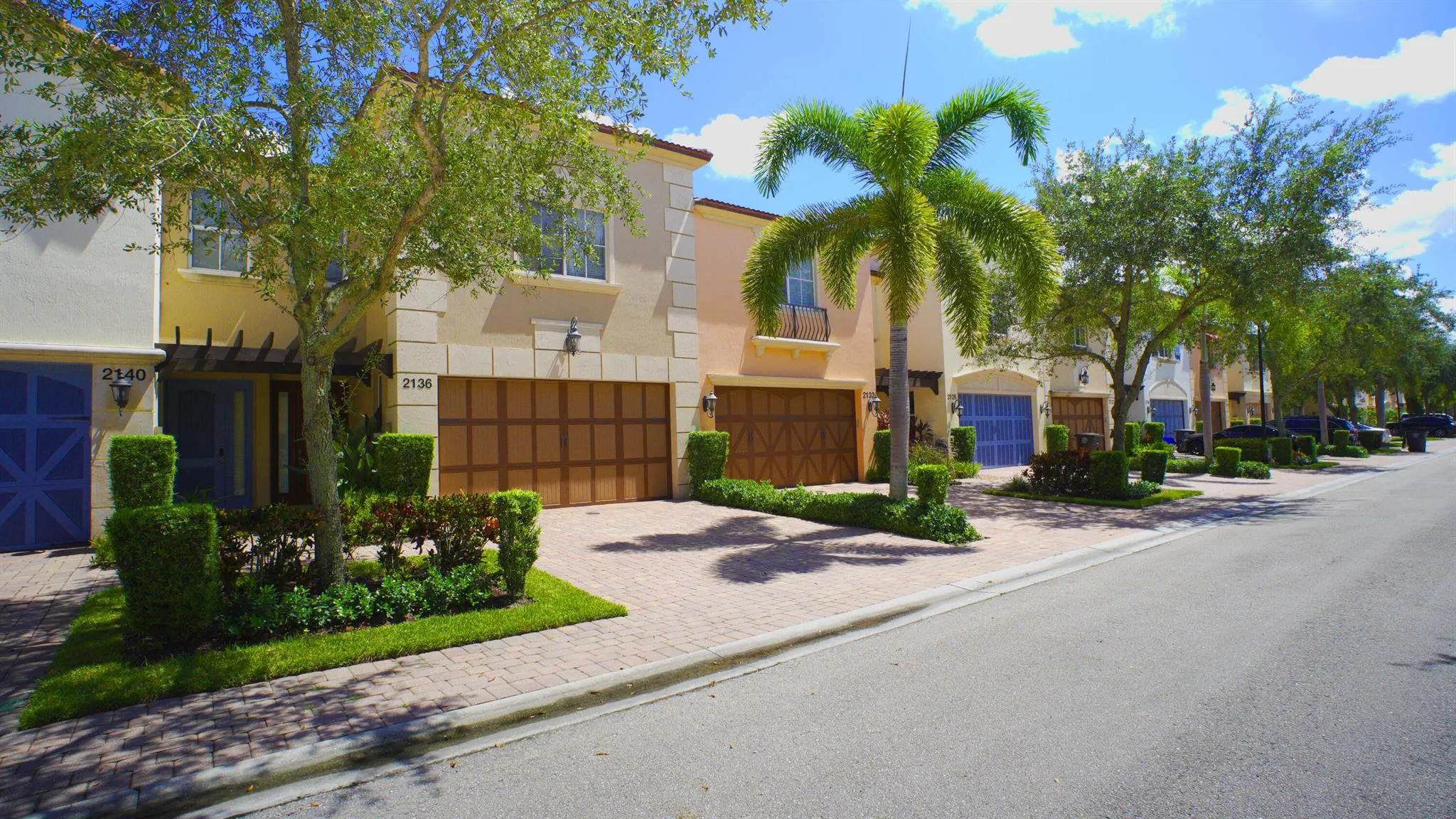 2132 Foxtail View Court