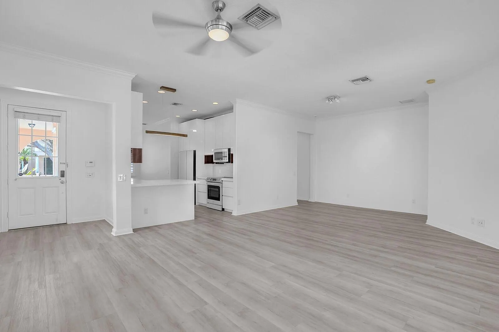 231 Caravelle Drive