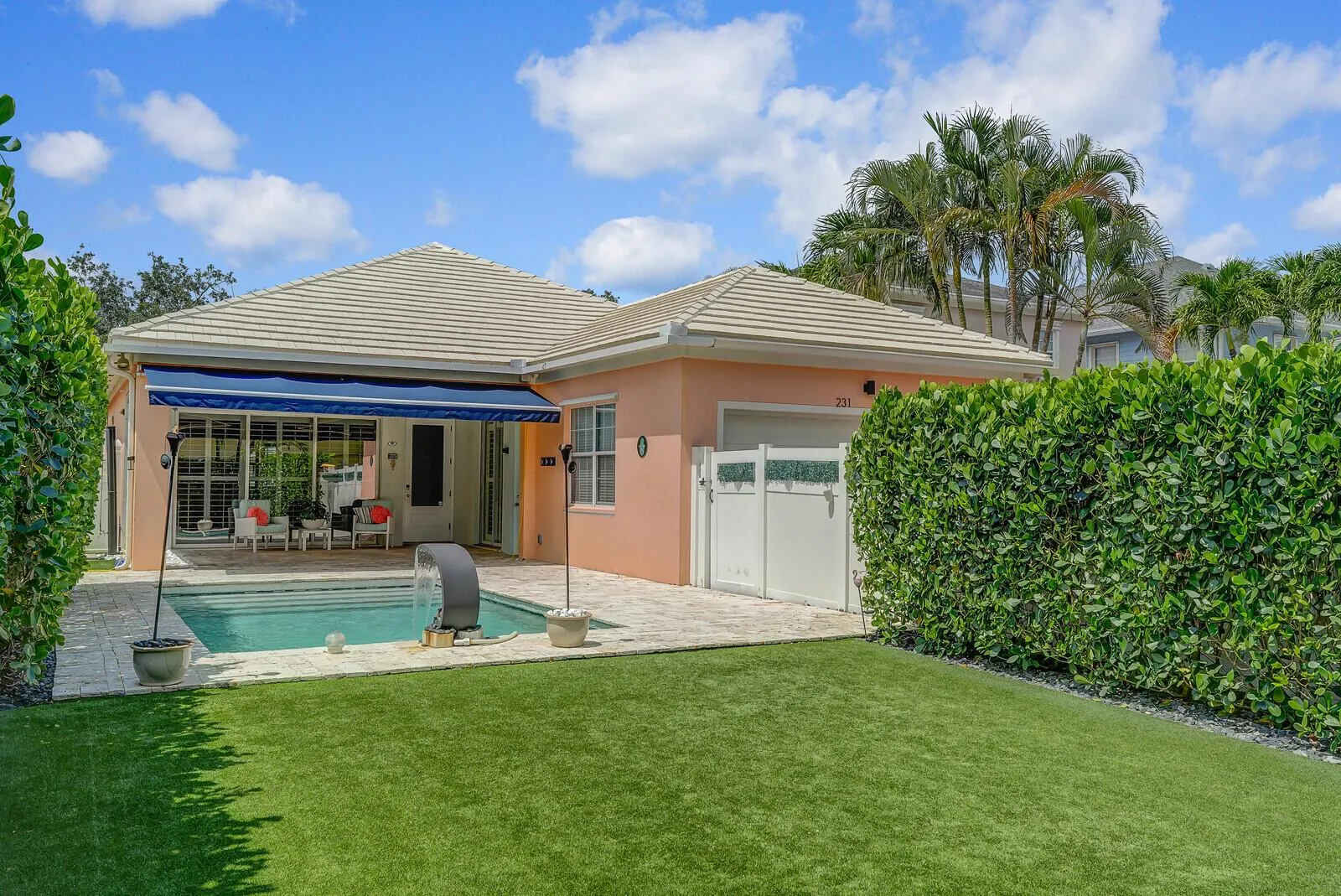 231 Caravelle Drive