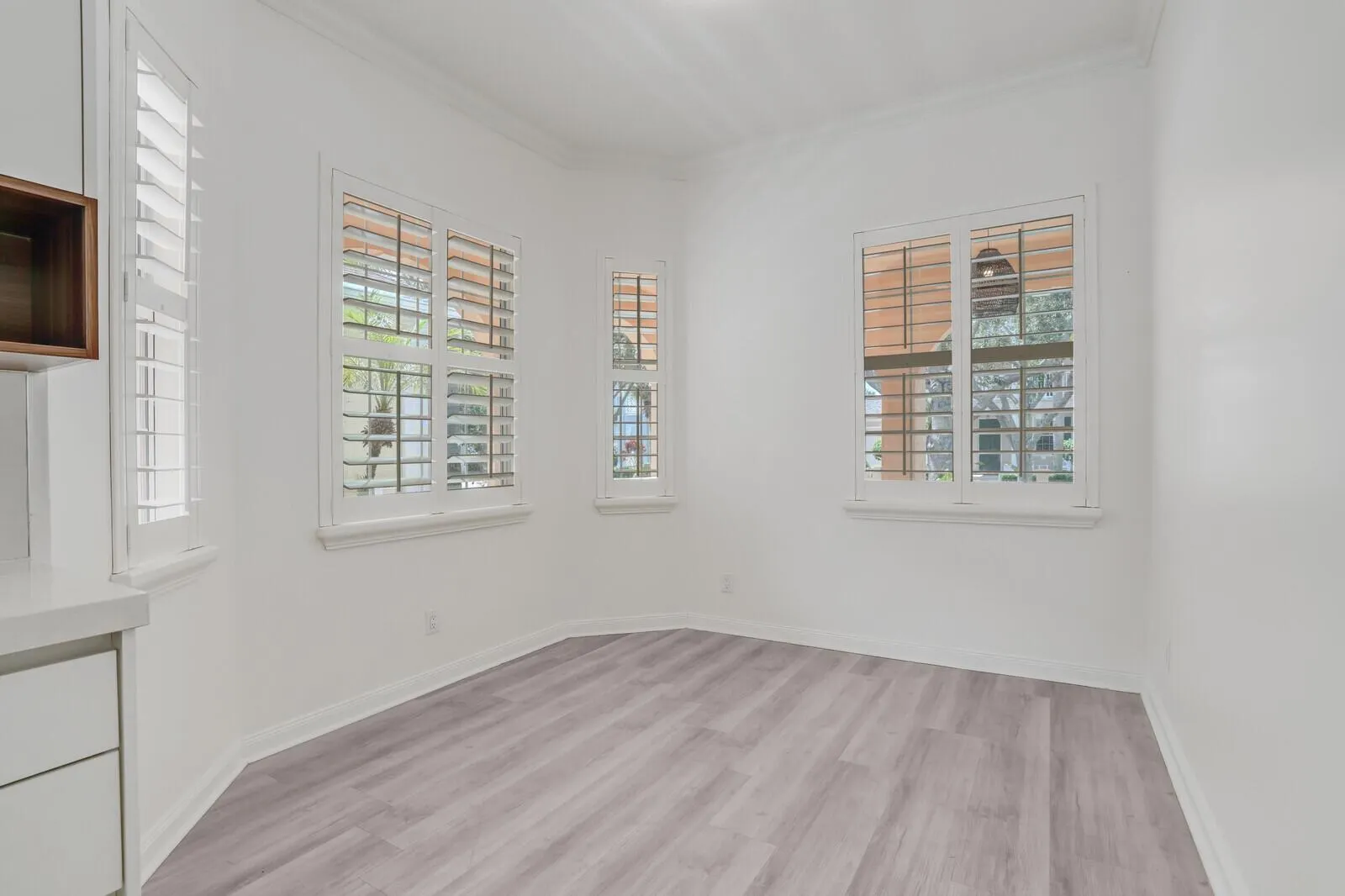 231 Caravelle Drive