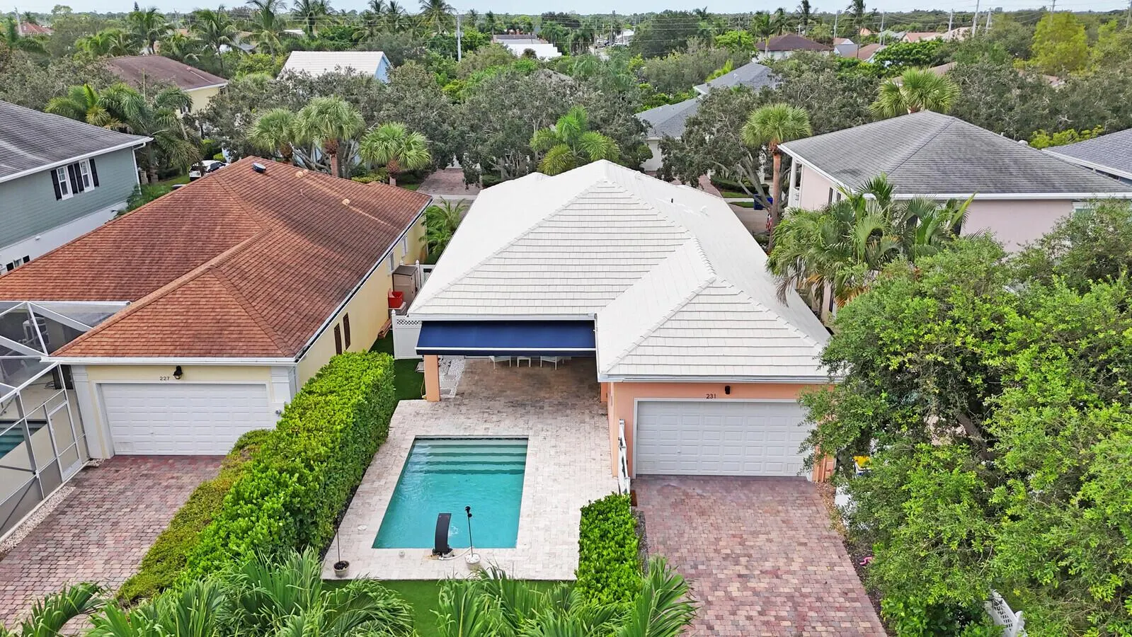 231 Caravelle Drive