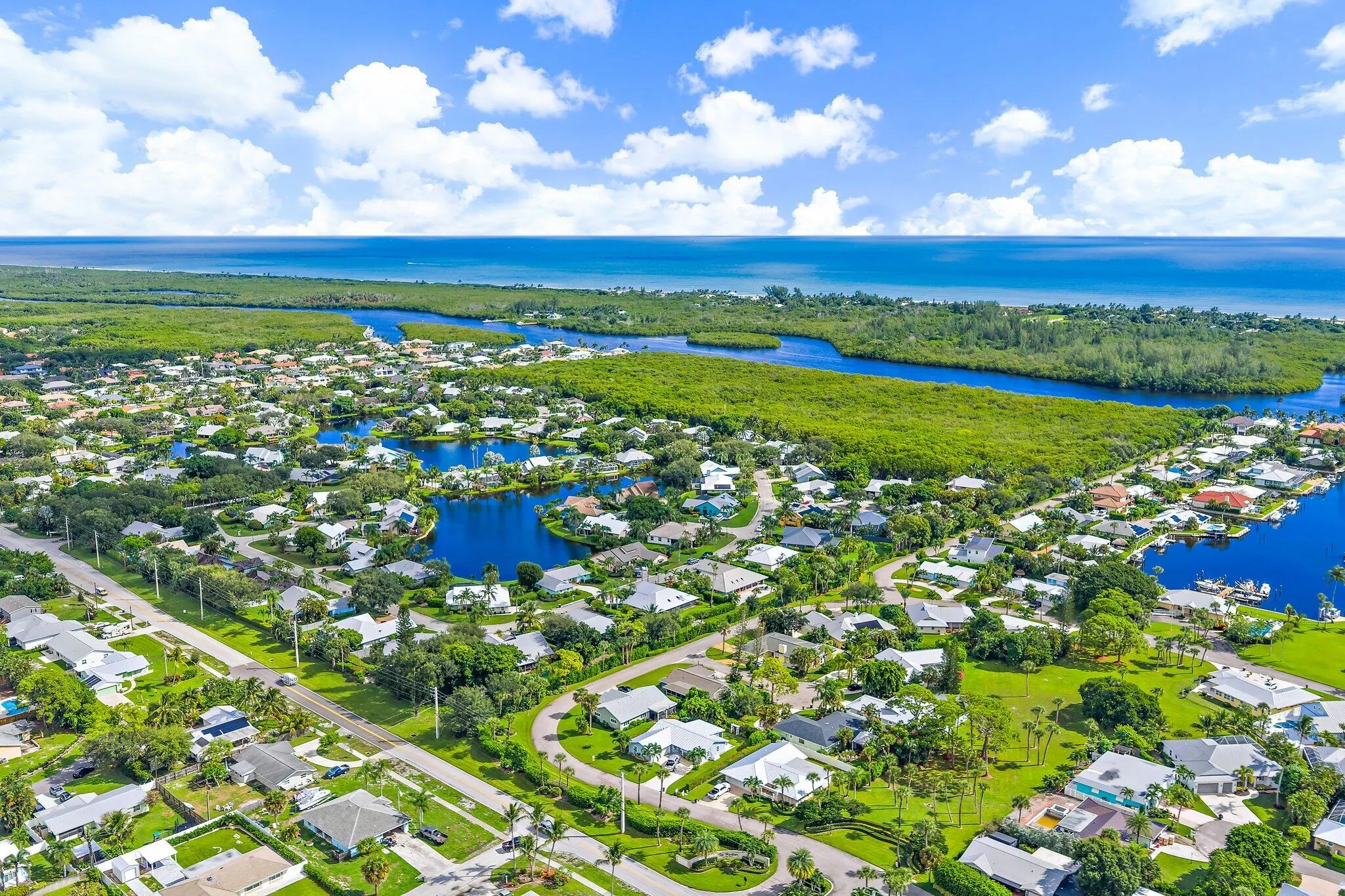 10690 SE Jupiter Narrows Drive