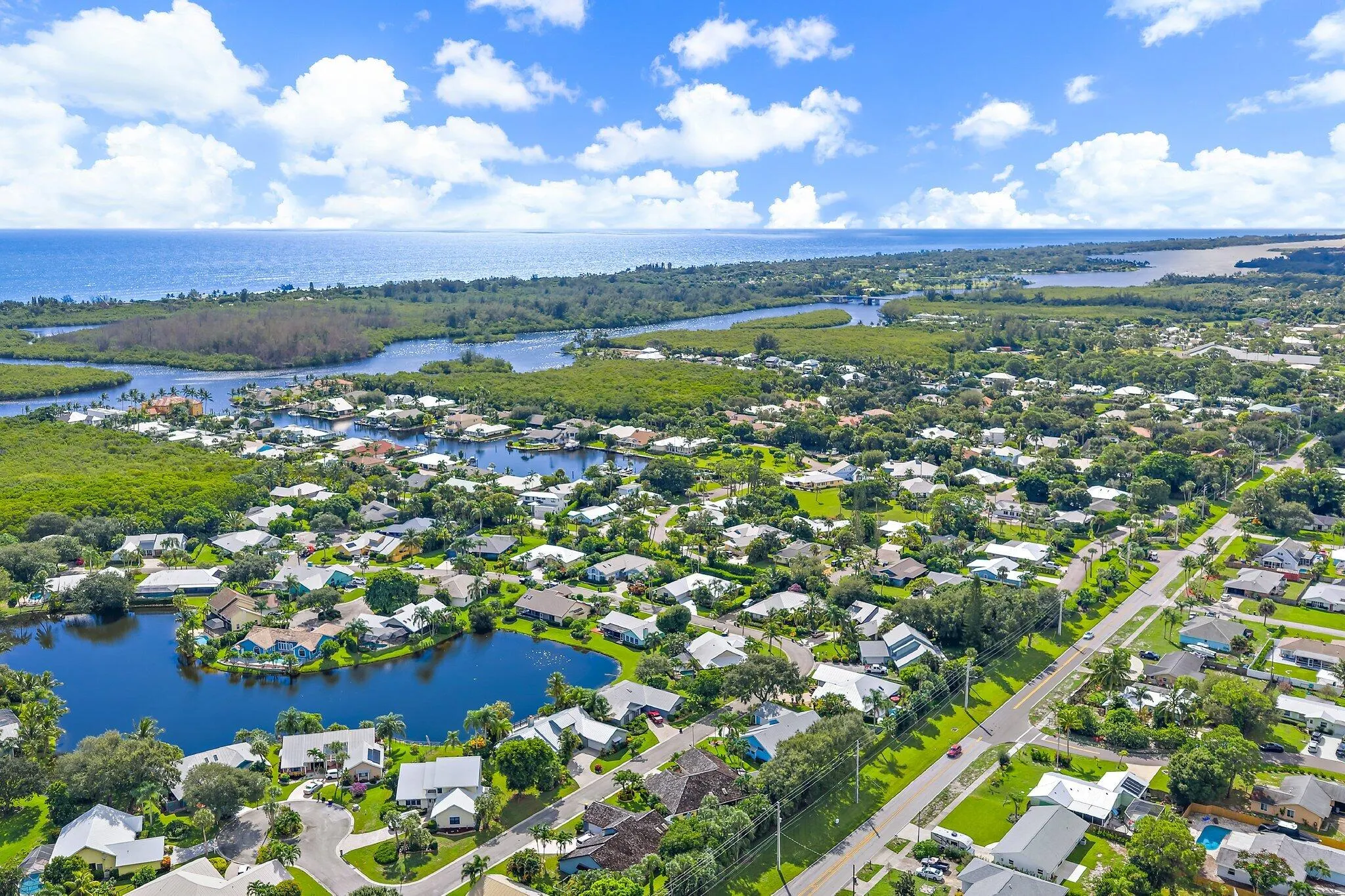 10690 SE Jupiter Narrows Drive