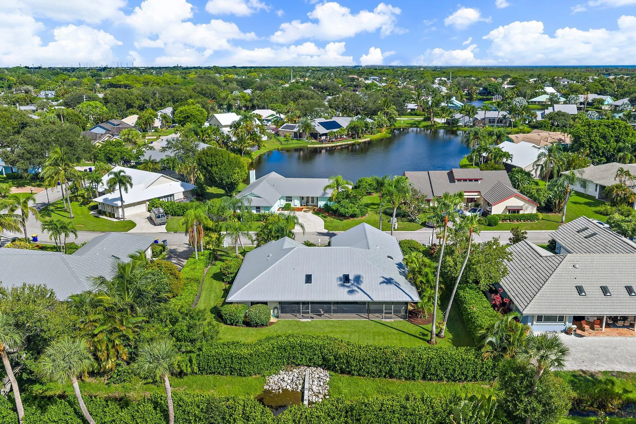 10690 SE Jupiter Narrows Drive