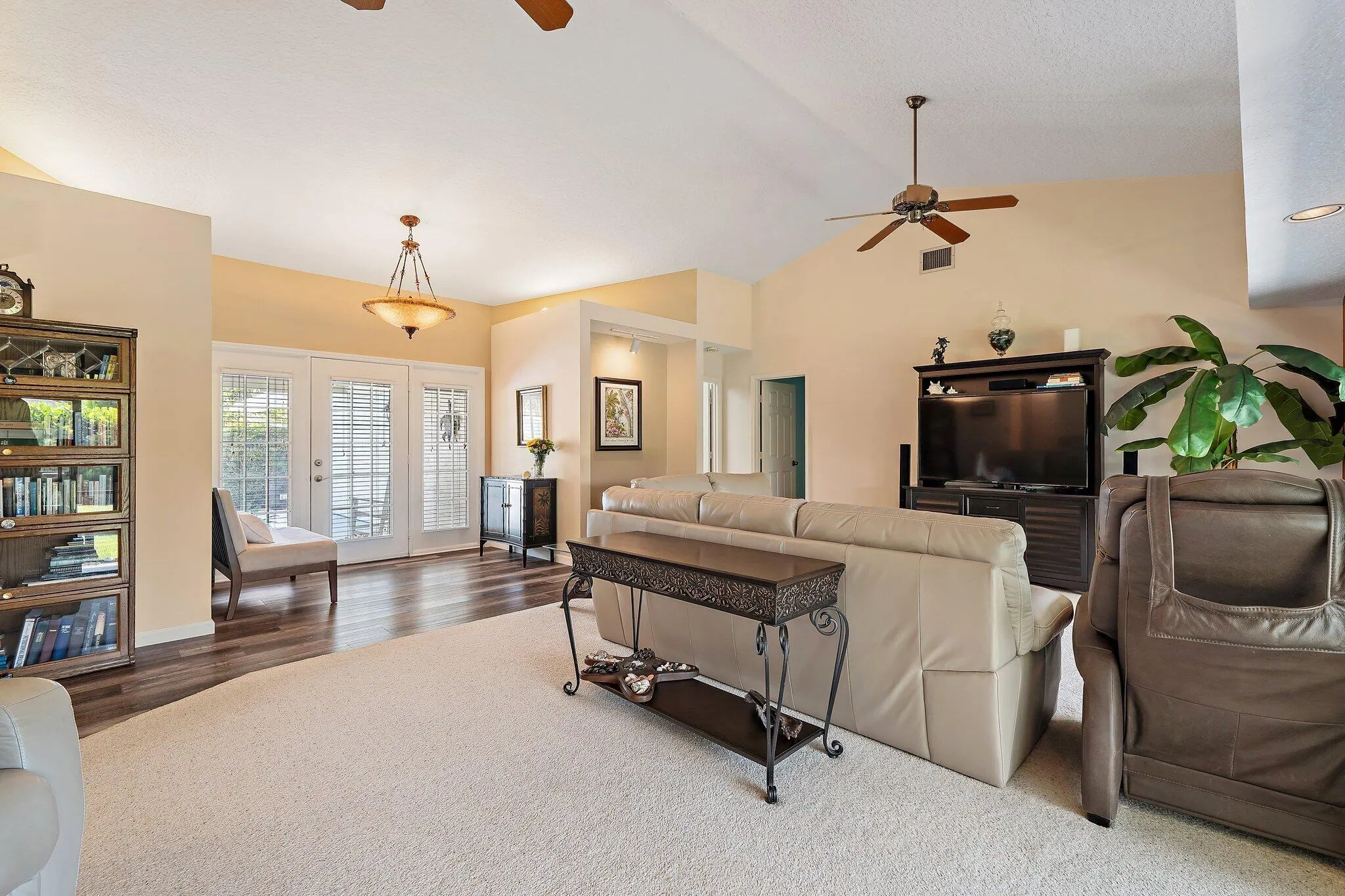 10690 SE Jupiter Narrows Drive