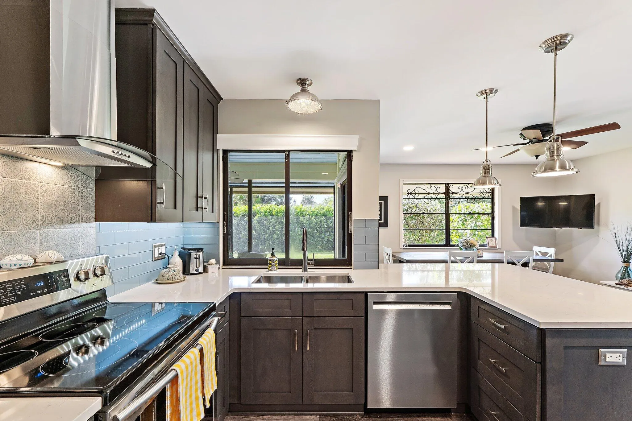 10690 SE Jupiter Narrows Drive