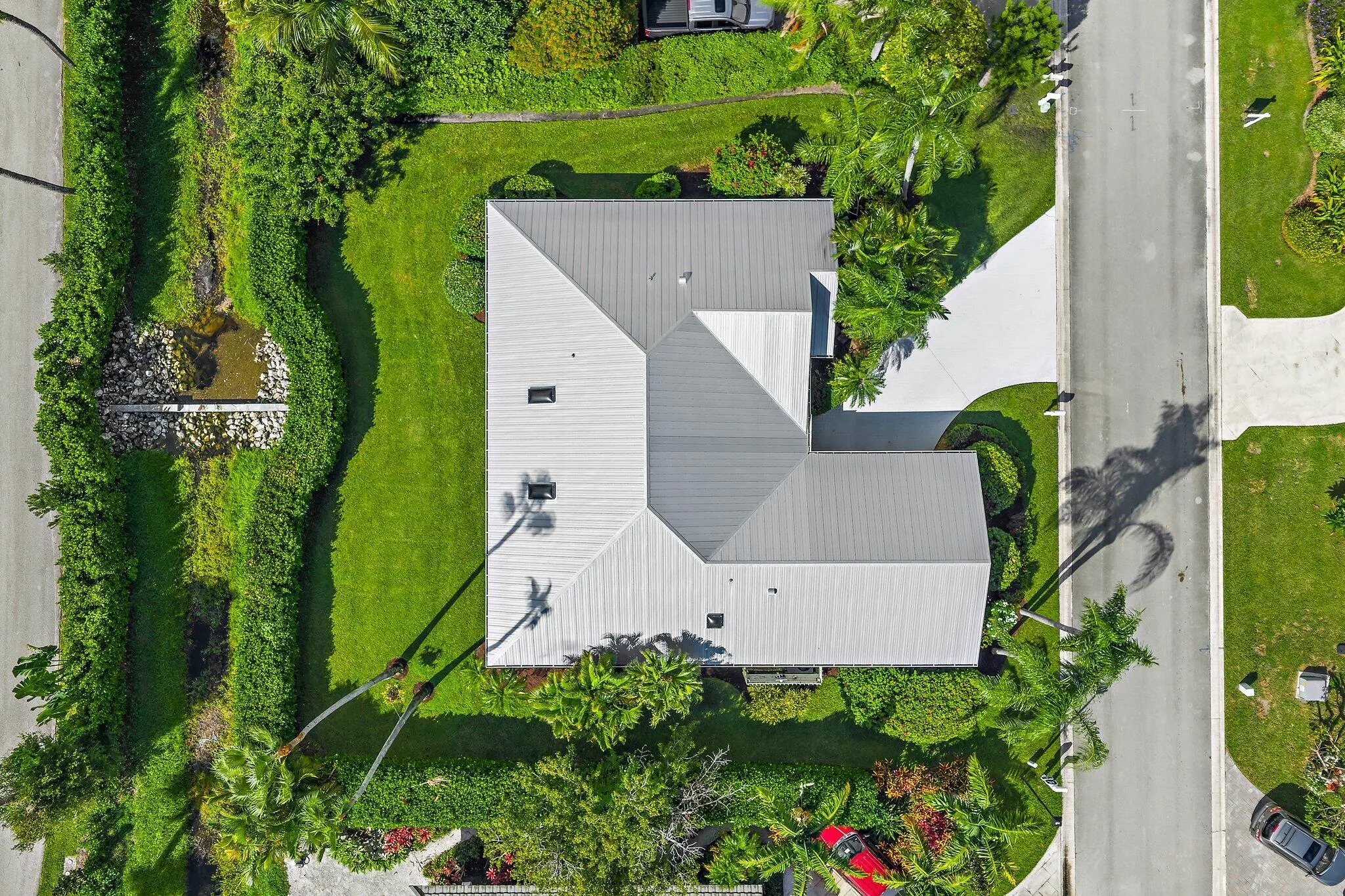 10690 SE Jupiter Narrows Drive