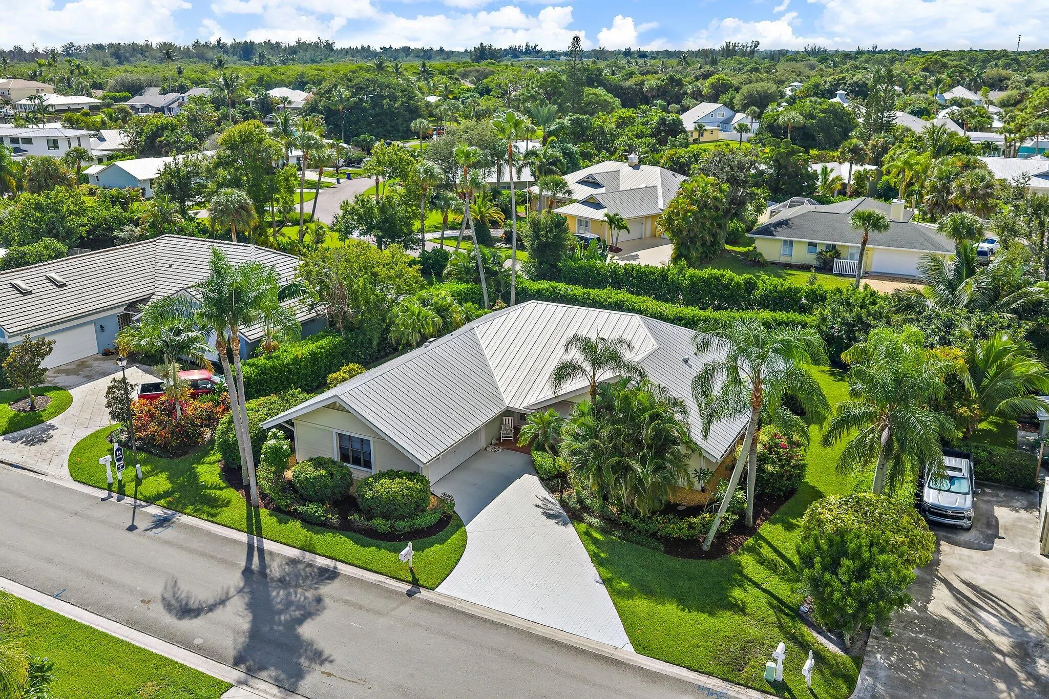 10690 SE Jupiter Narrows Drive