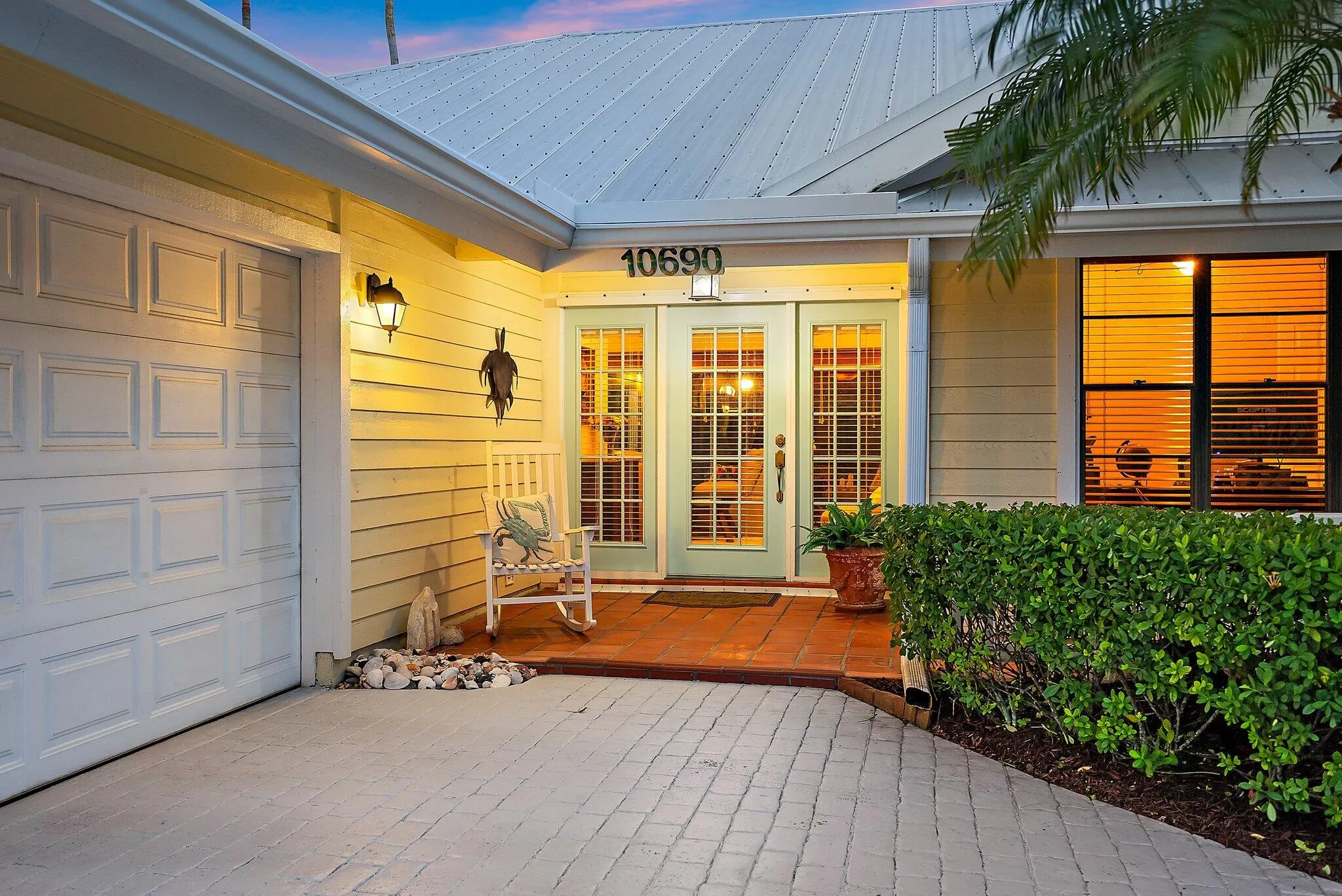 10690 SE Jupiter Narrows Drive