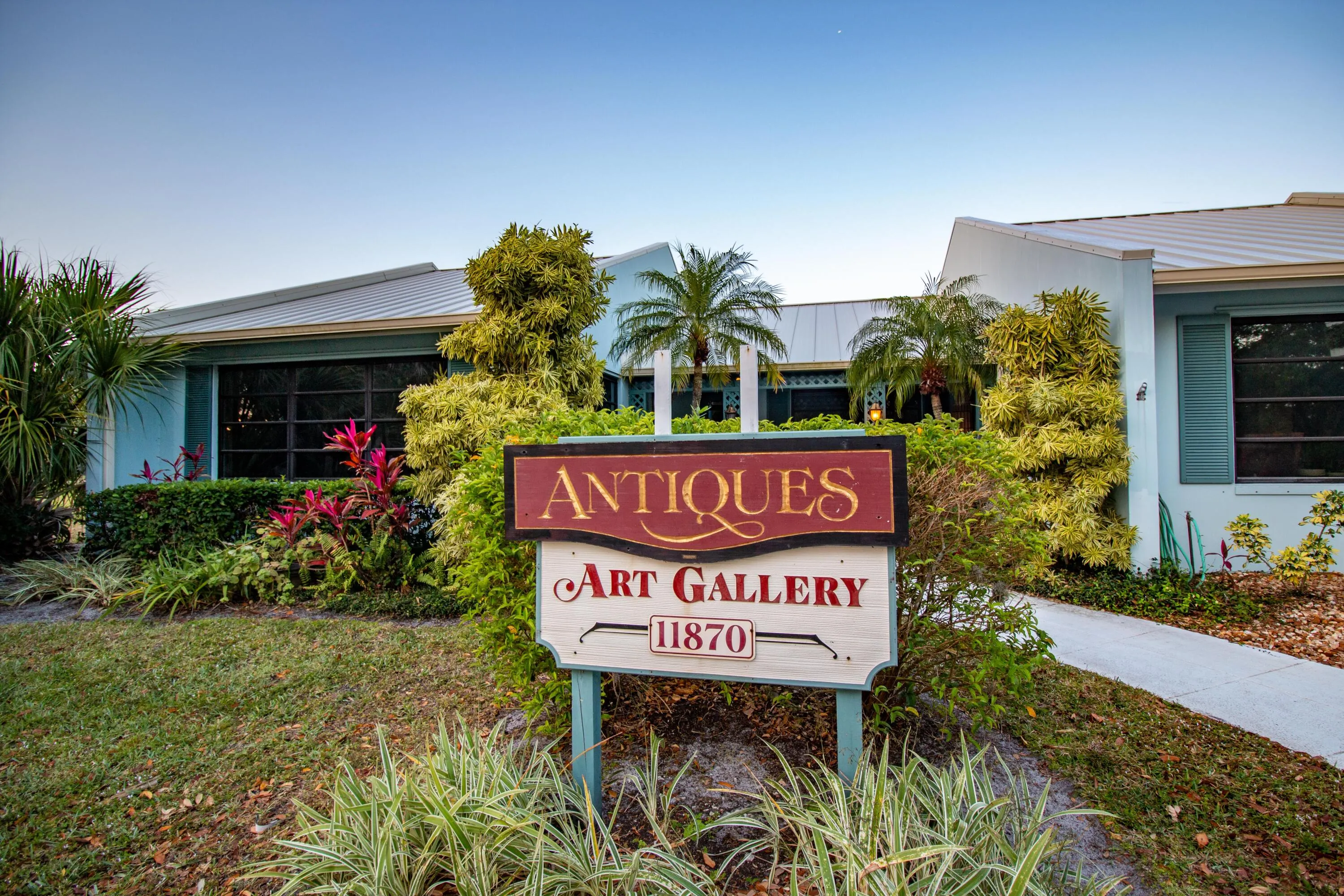 10690 SE Jupiter Narrows Drive