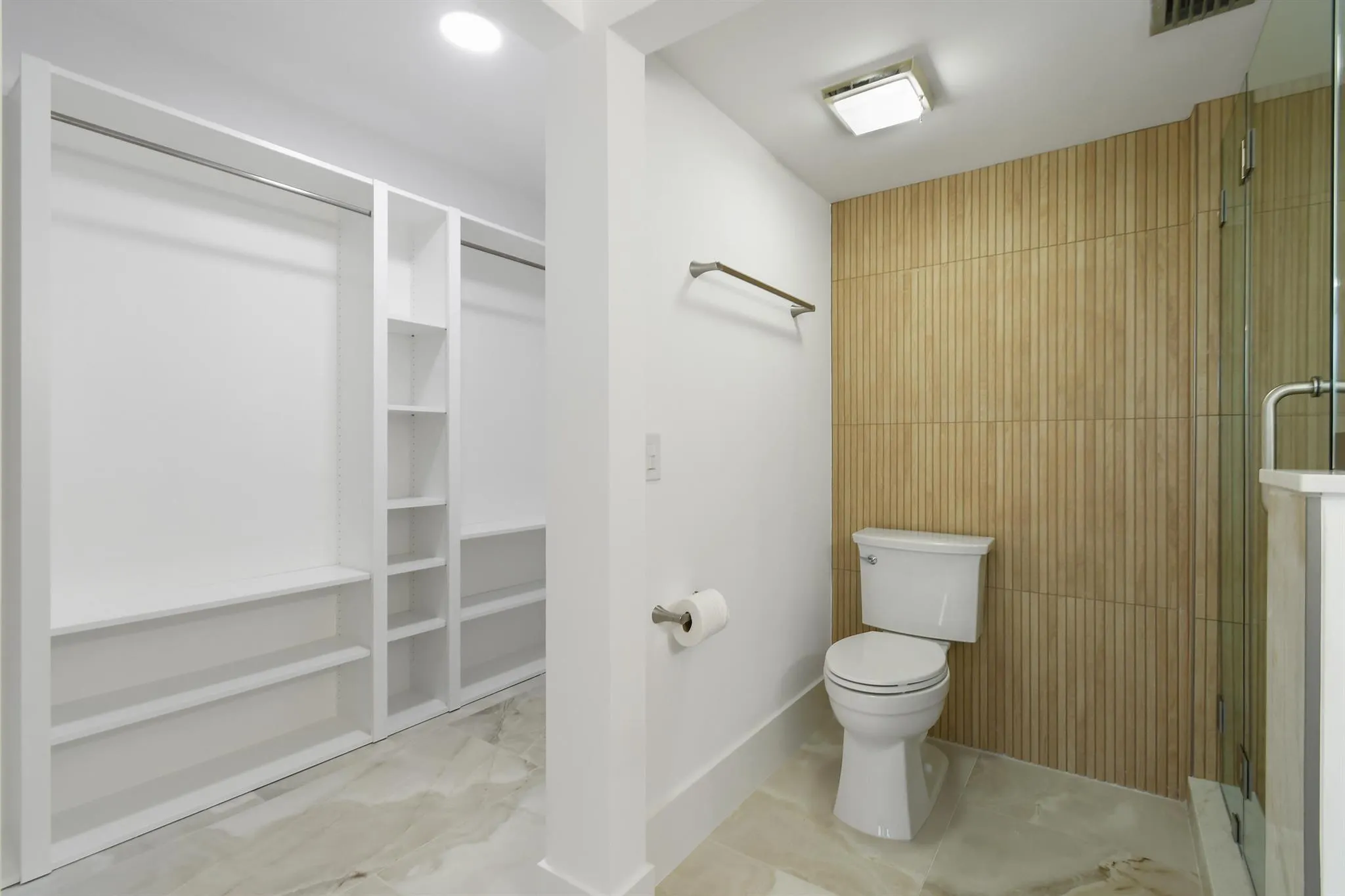 1901 Marina Isle Way, #302