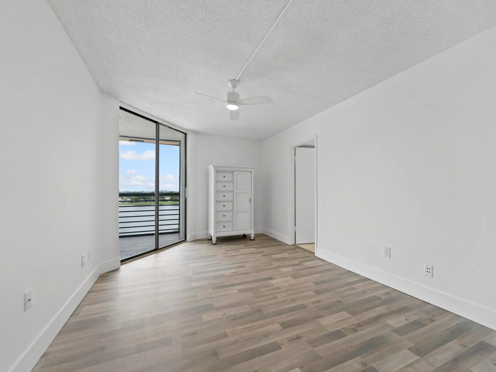 20840 San Simeon Way, #706