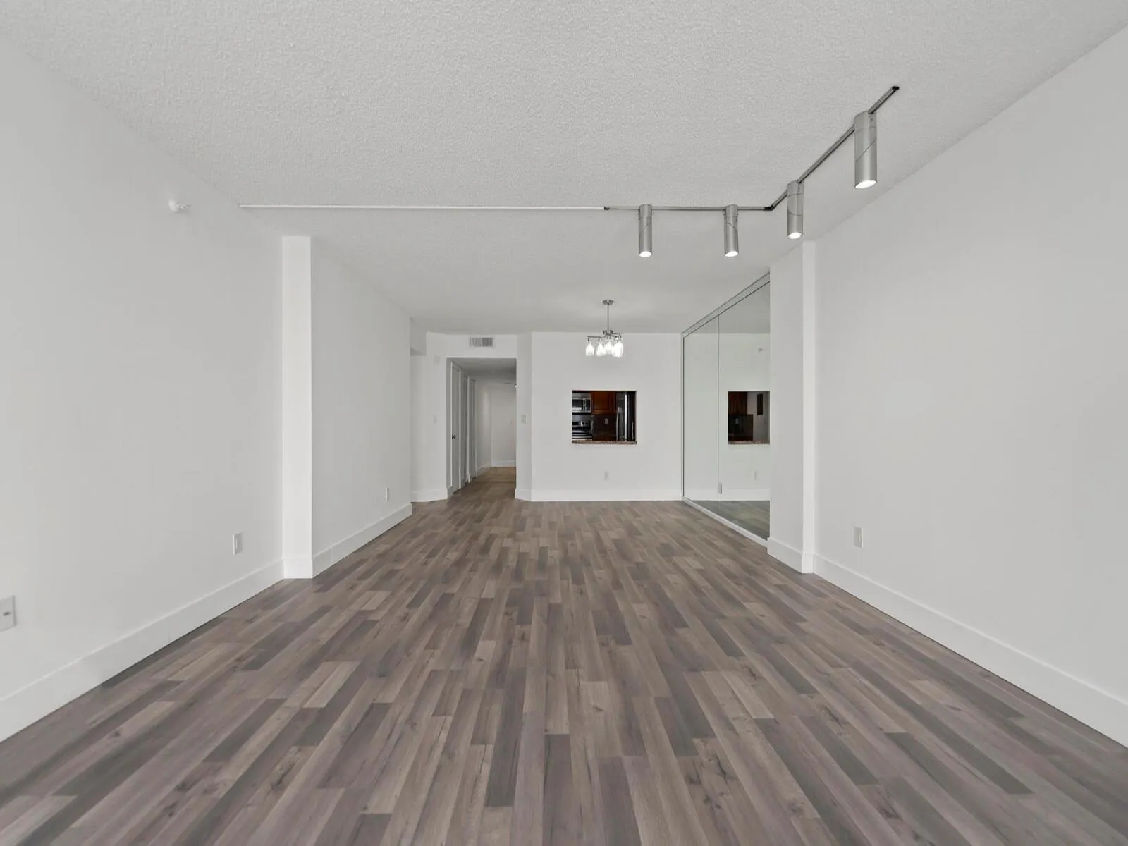 20840 San Simeon Way, #706