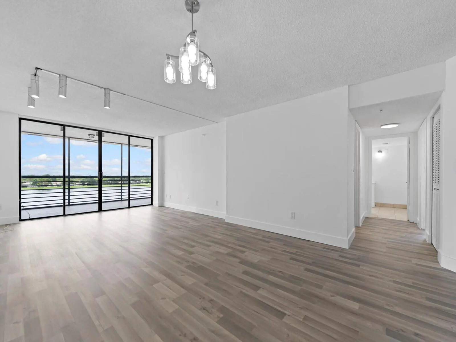 20840 San Simeon Way, #706