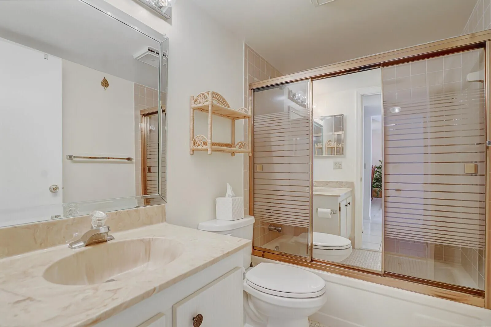 6650 S Oriole Boulevard, #1040