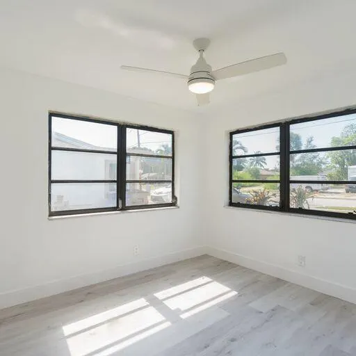 49 NE 6th Court