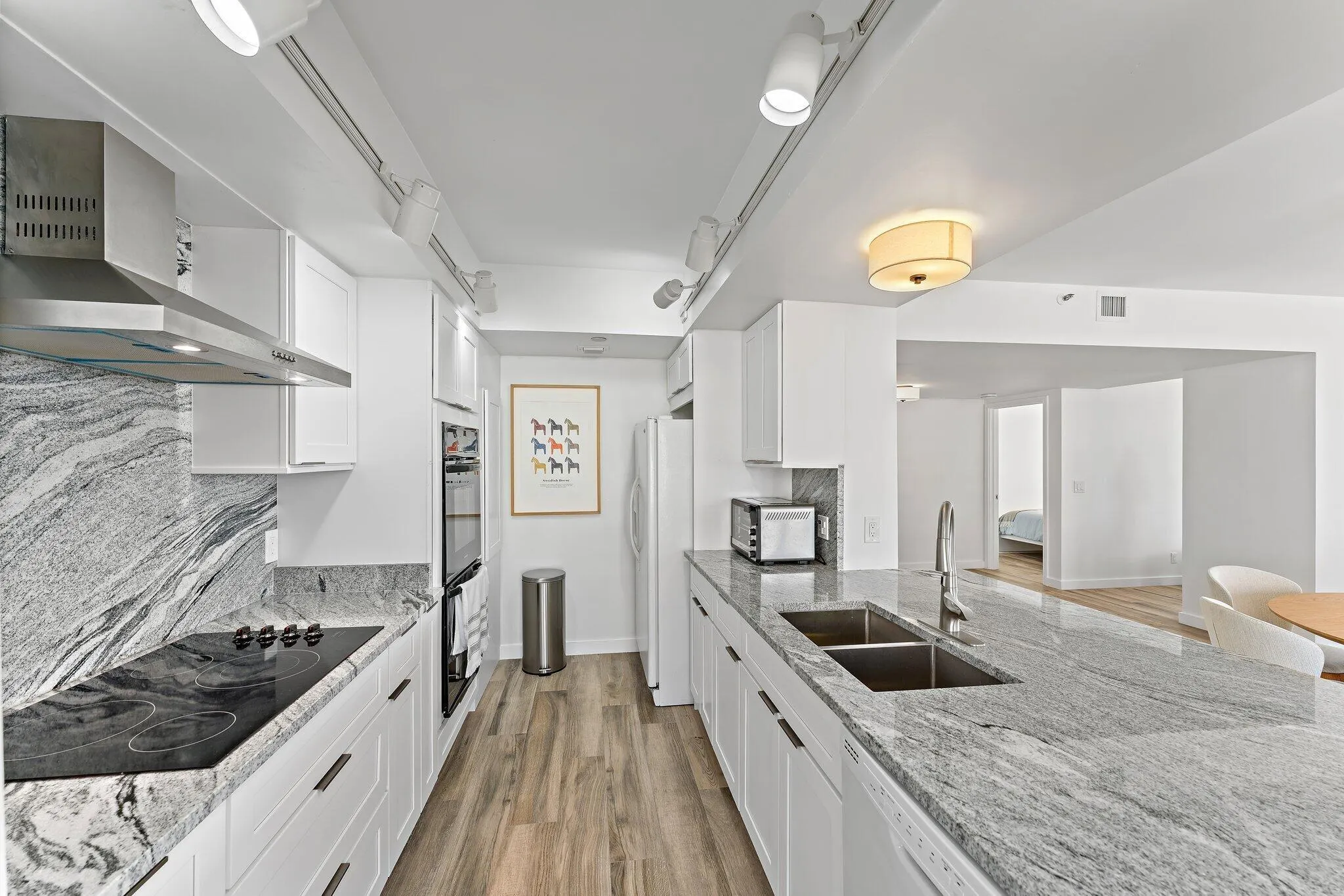 4000 N Ocean Drive, #703