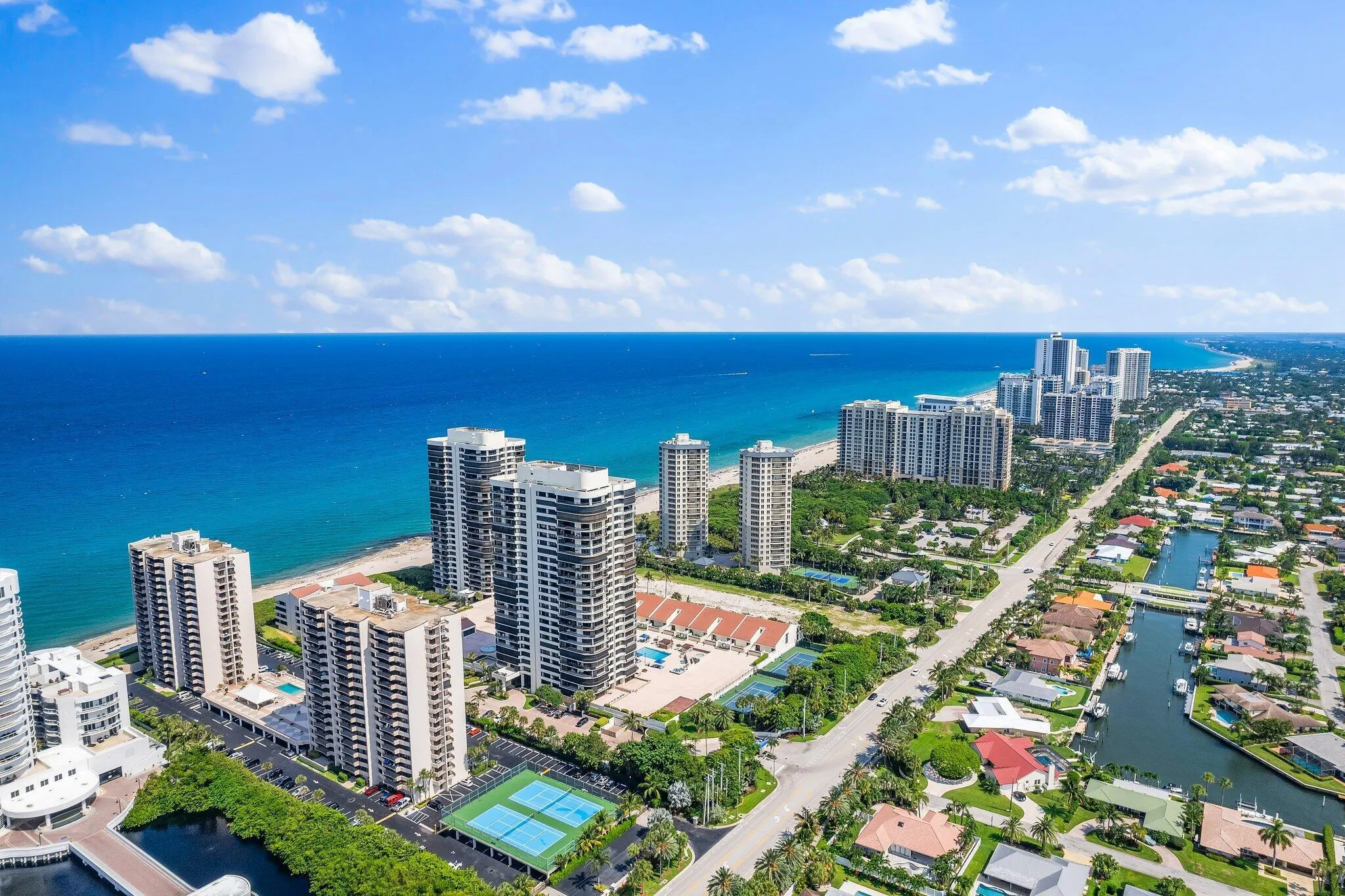 4000 N Ocean Drive, #703