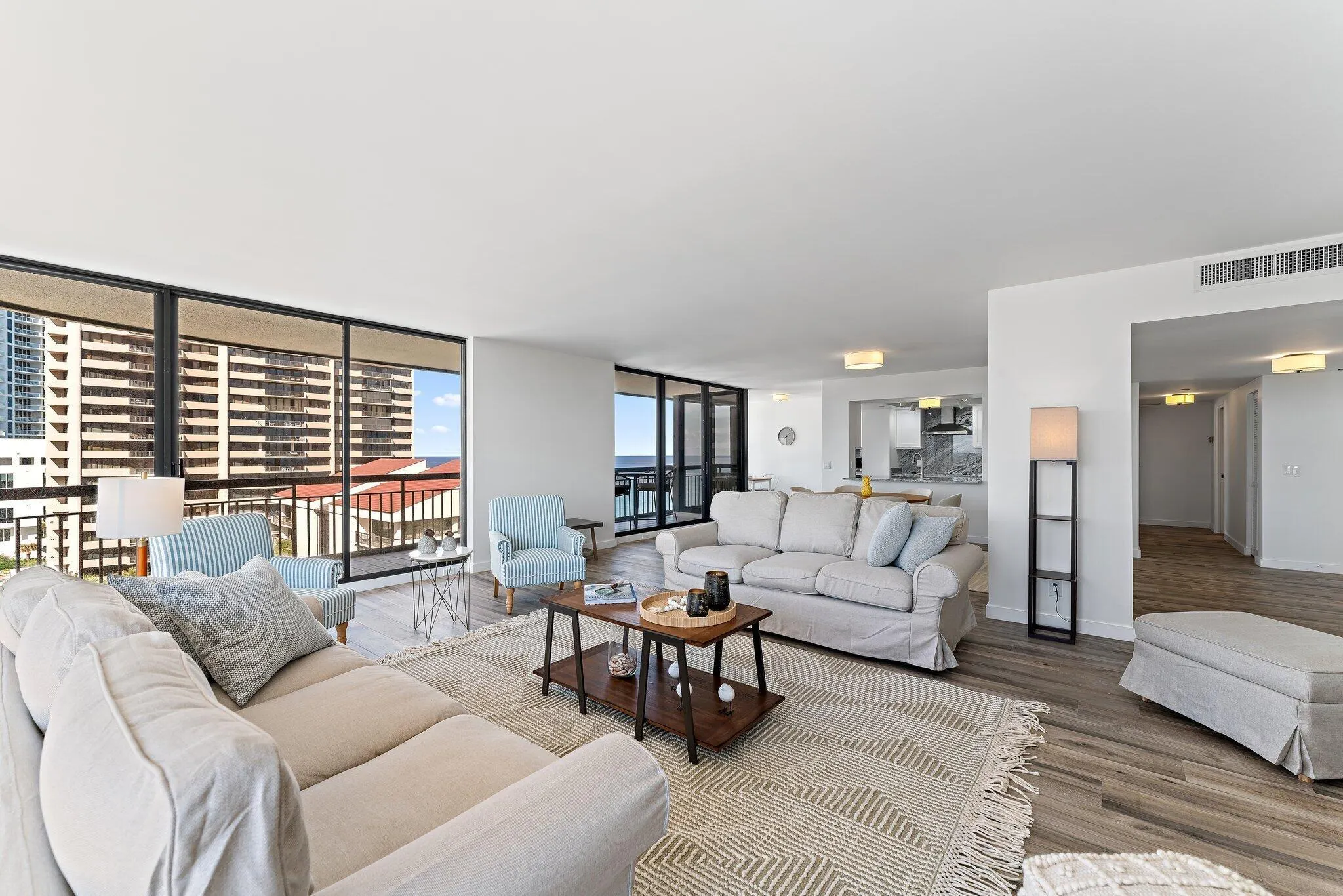 4000 N Ocean Drive, #703