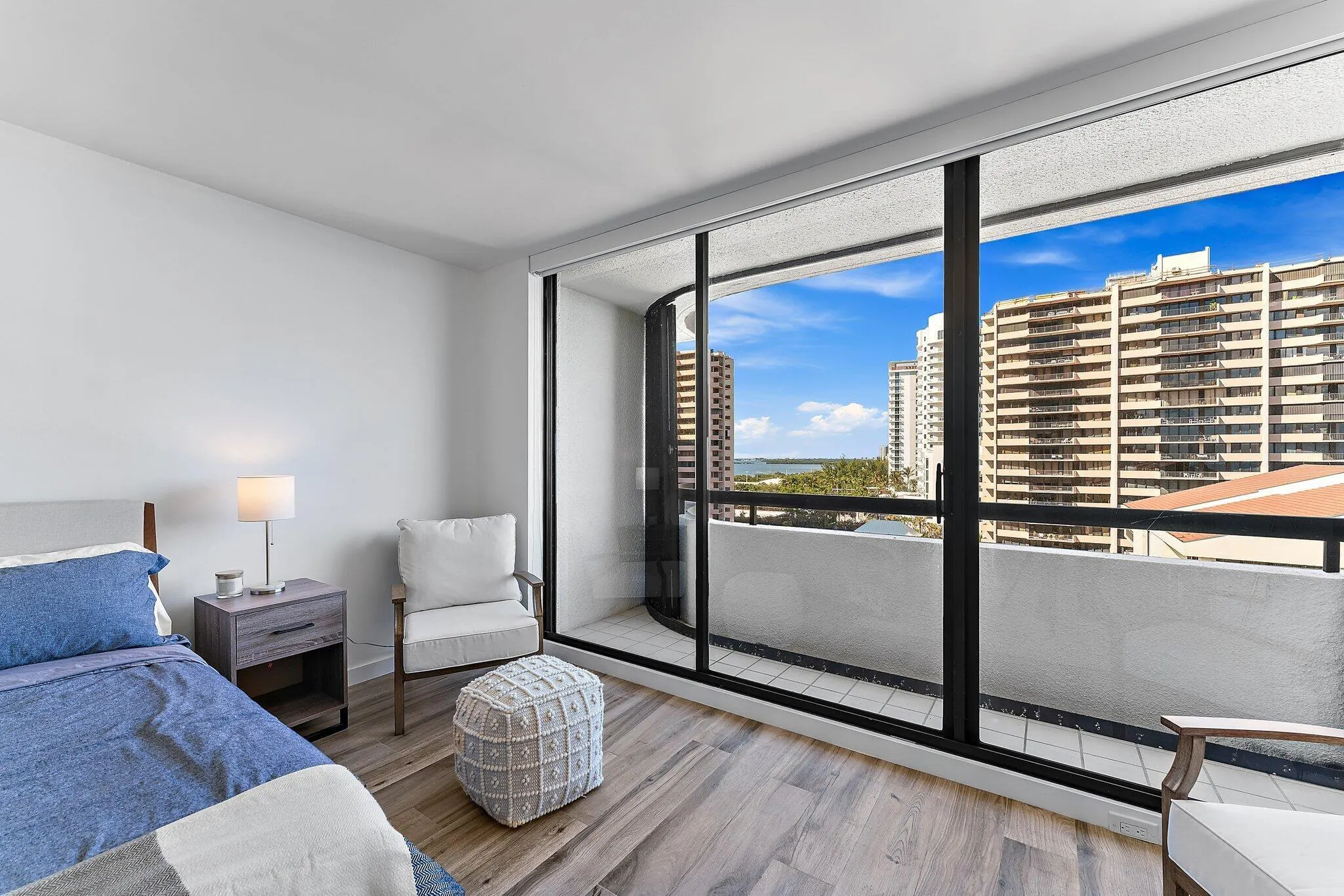 4000 N Ocean Drive, #703
