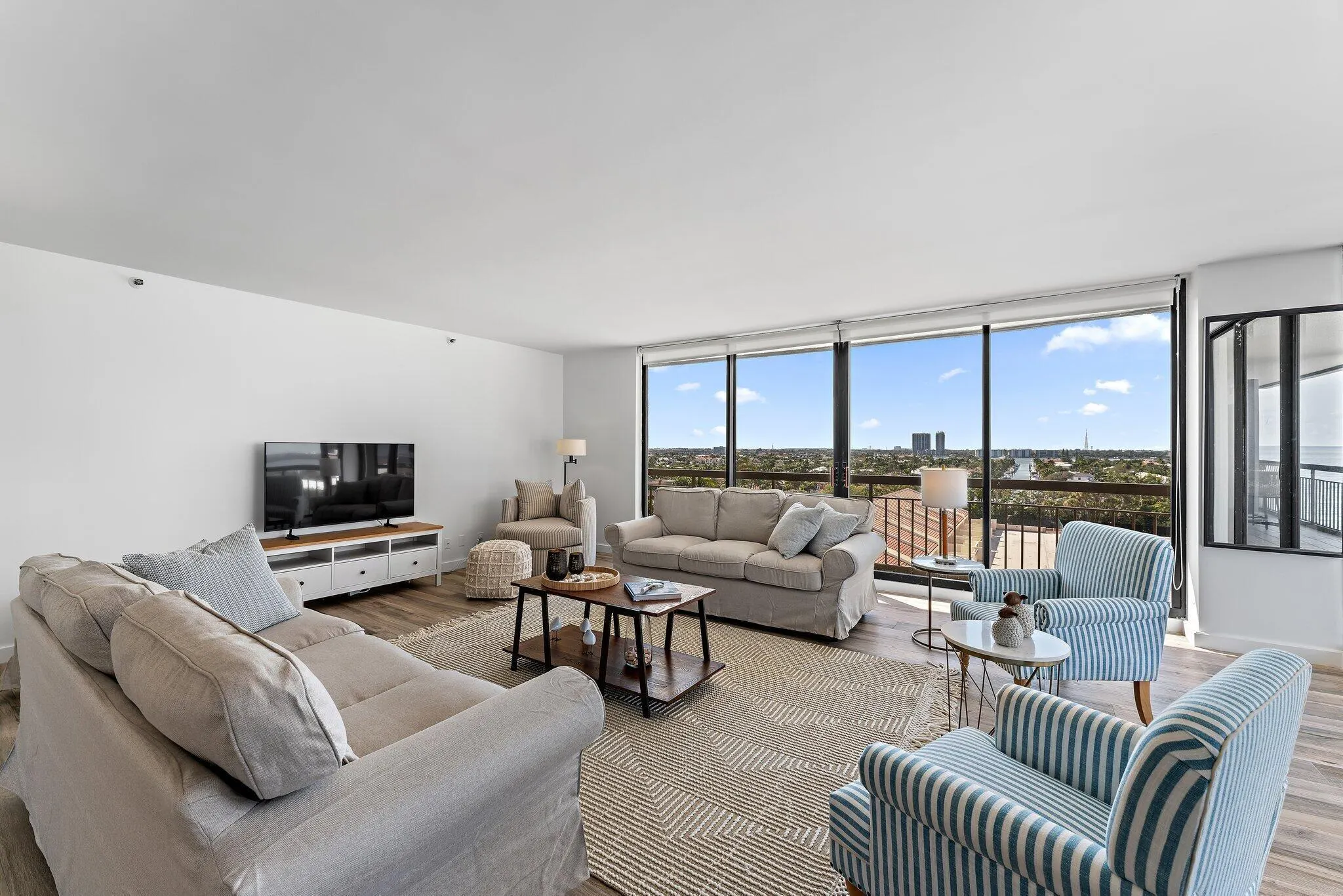 4000 N Ocean Drive, #703