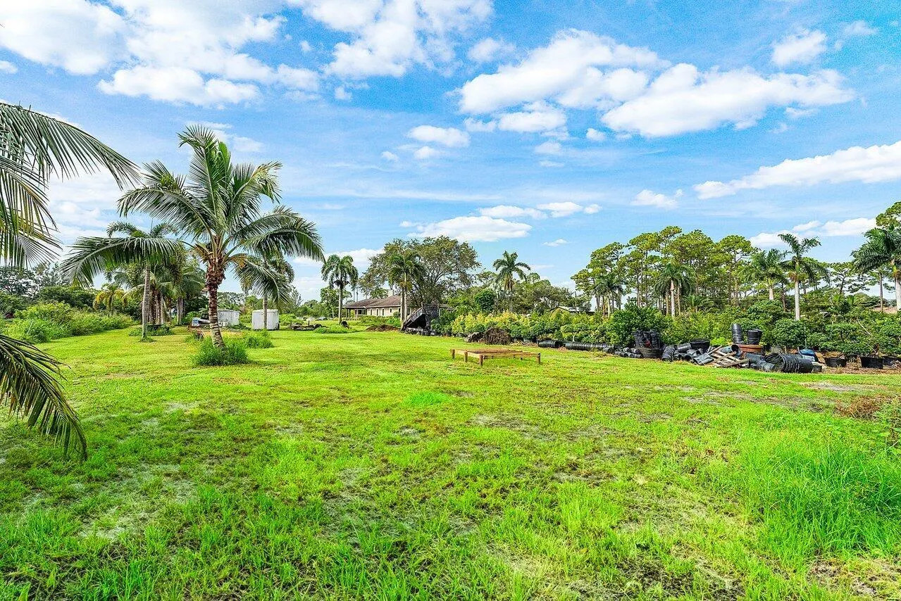 7437 Saddle Road