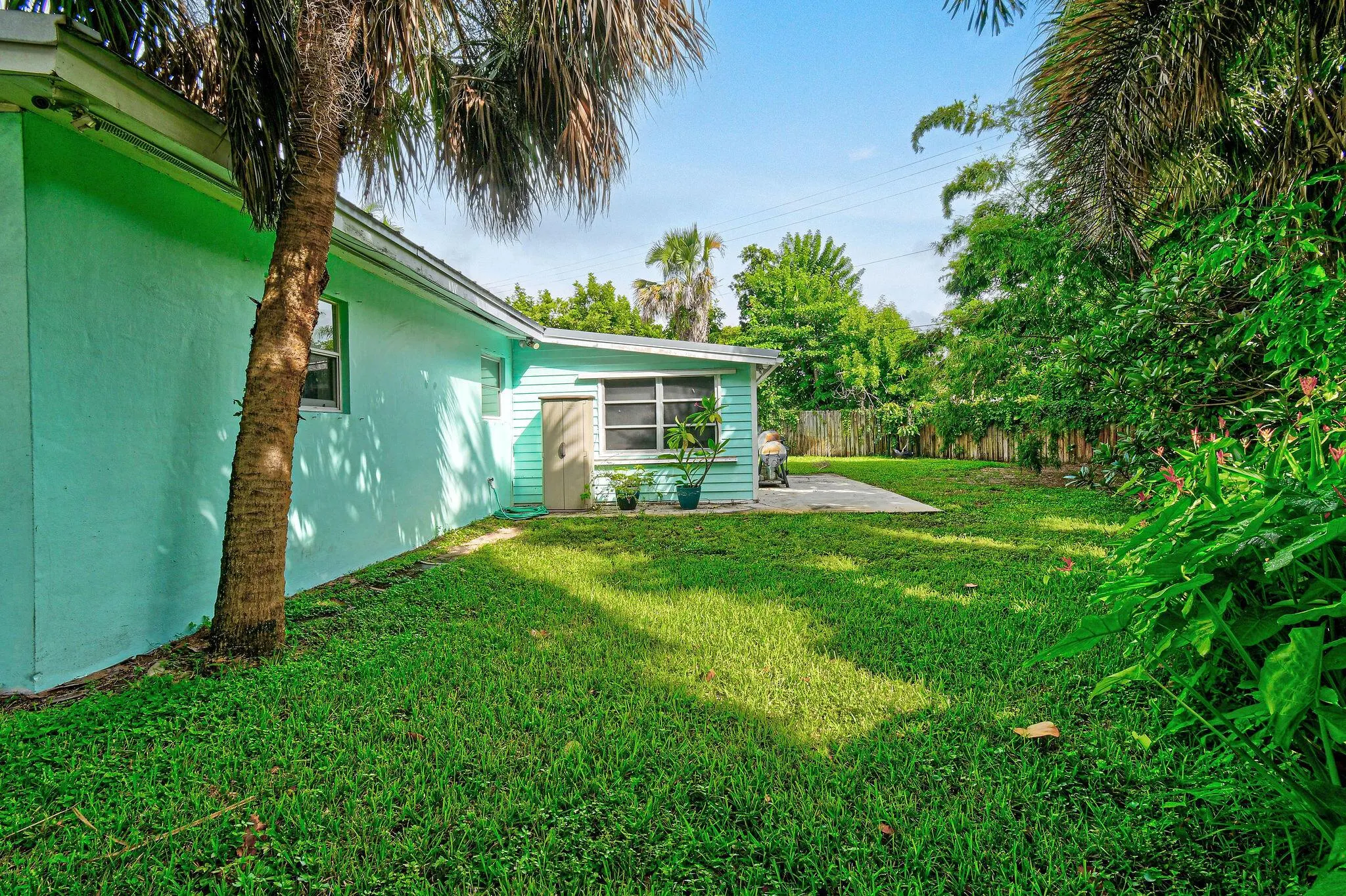 400 Northlake Drive