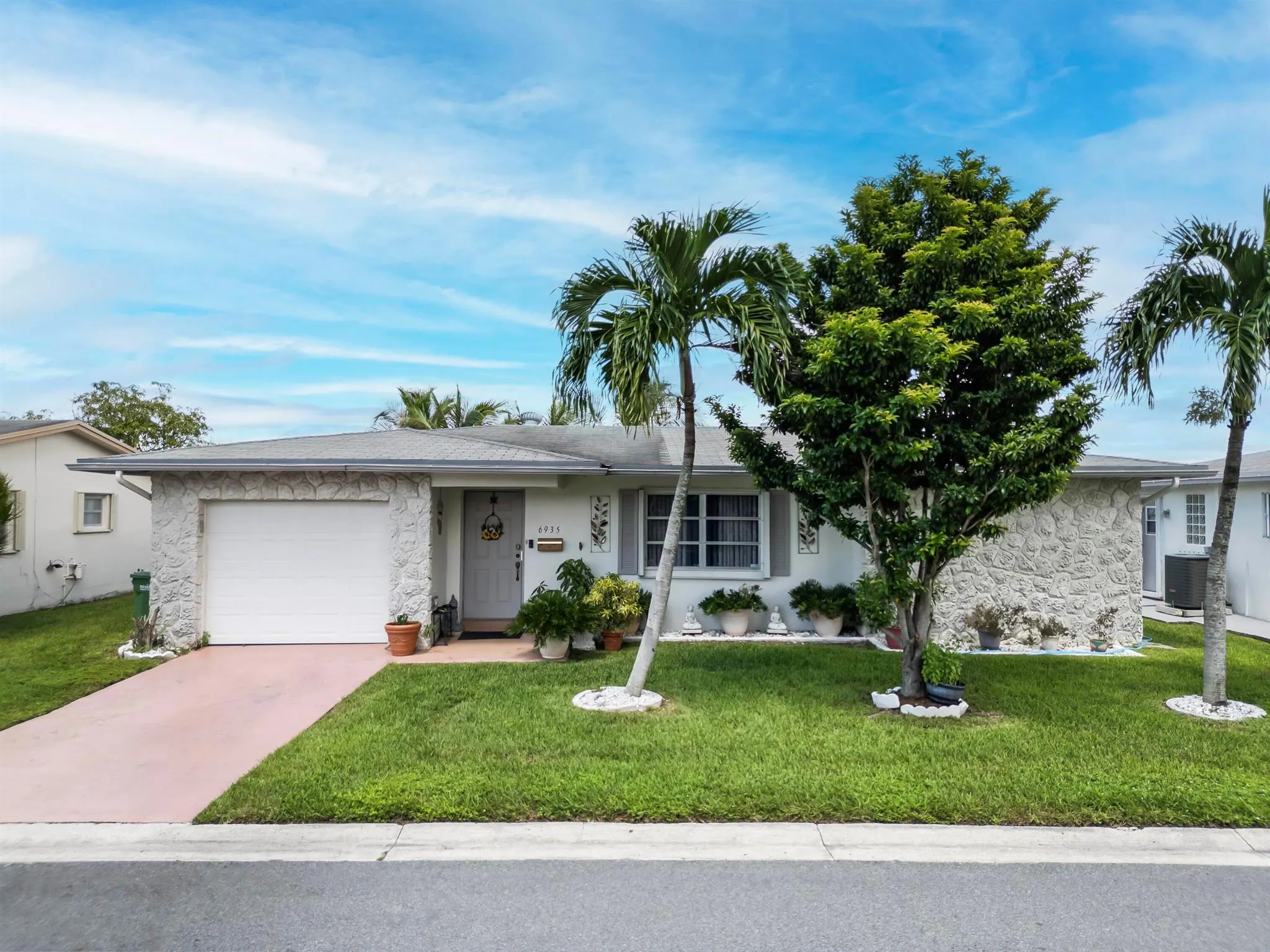 6935 NW 15th Street