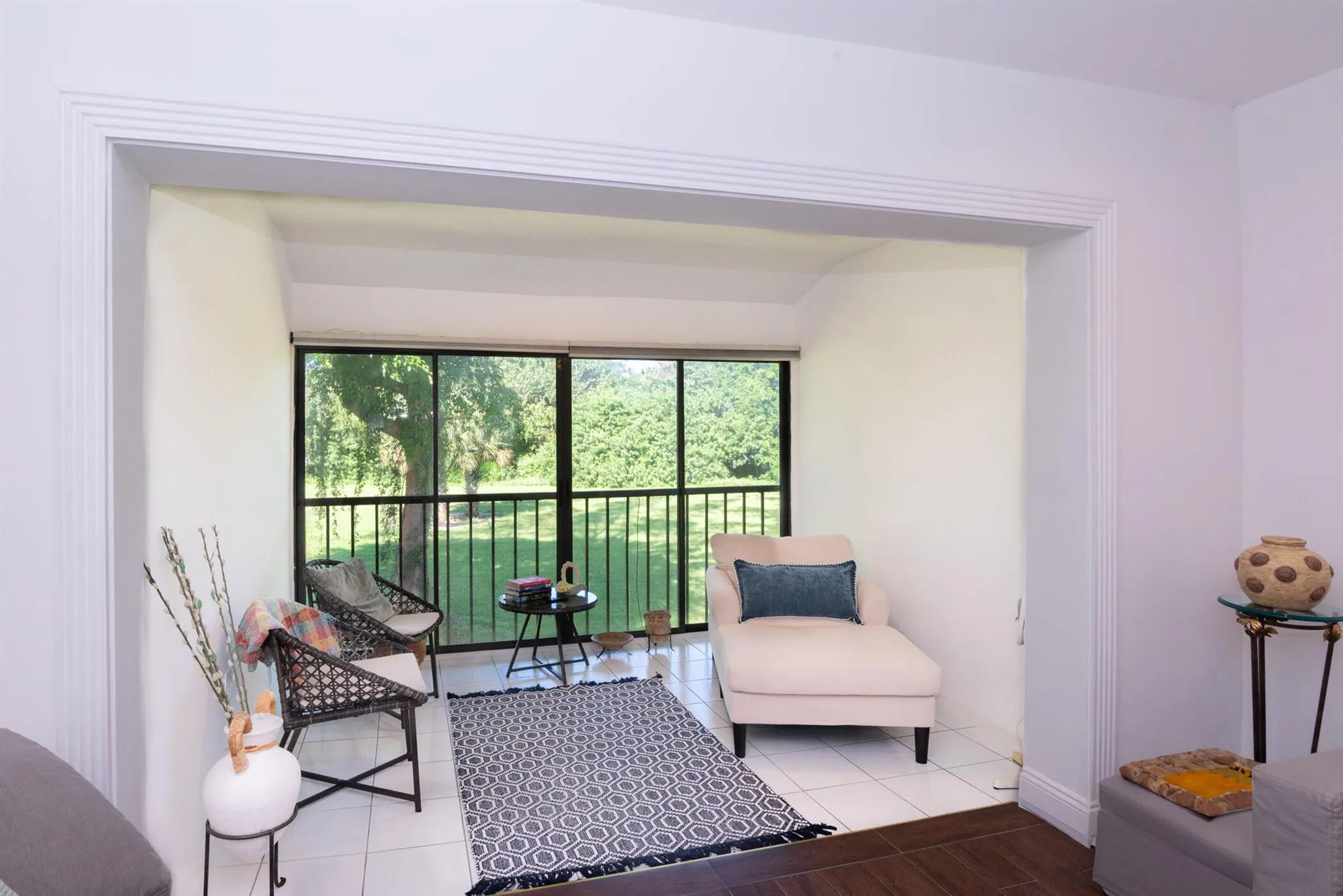 9282 Vista Del Lago, #D