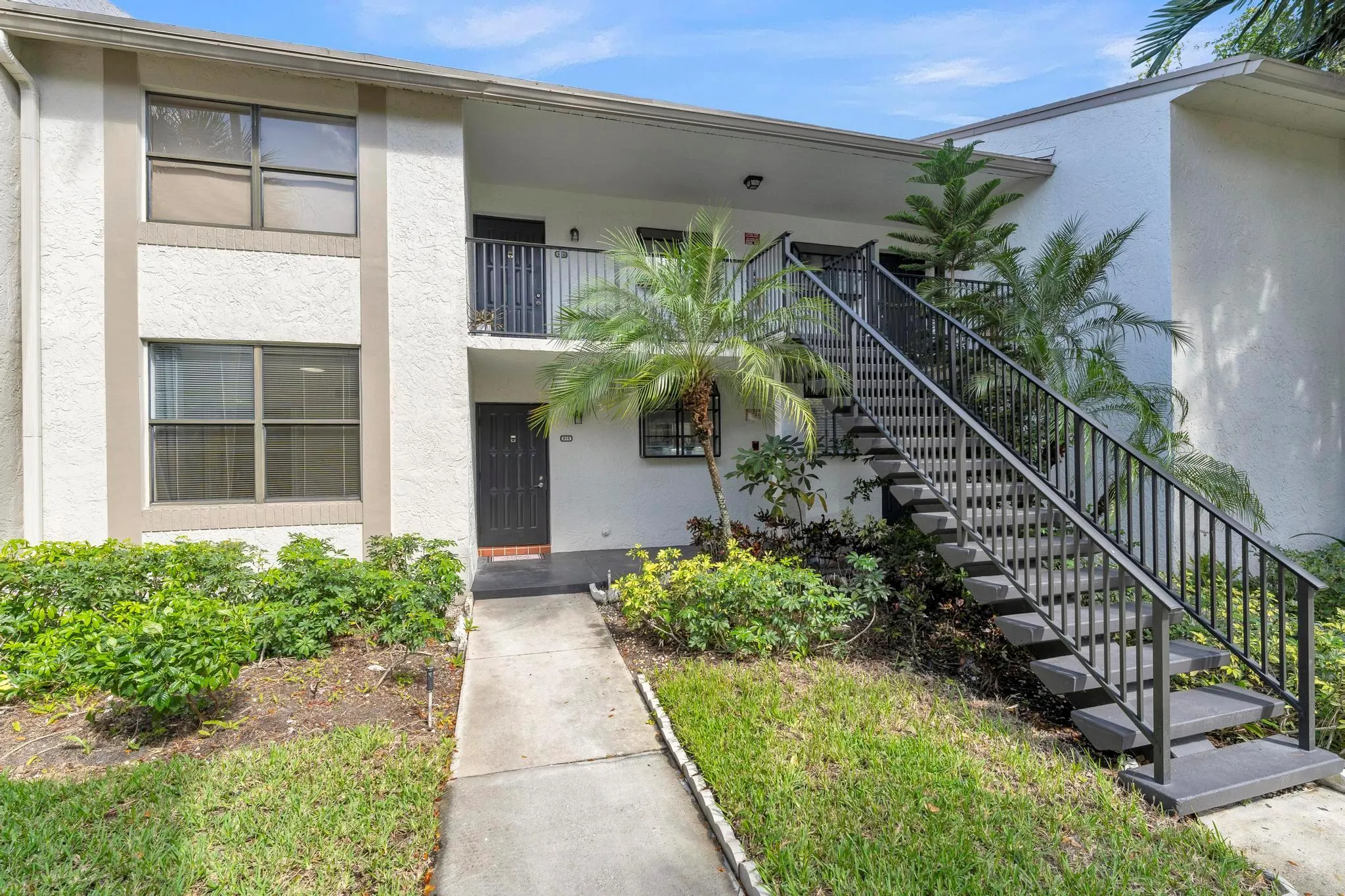 1256 S Military Trail, #915