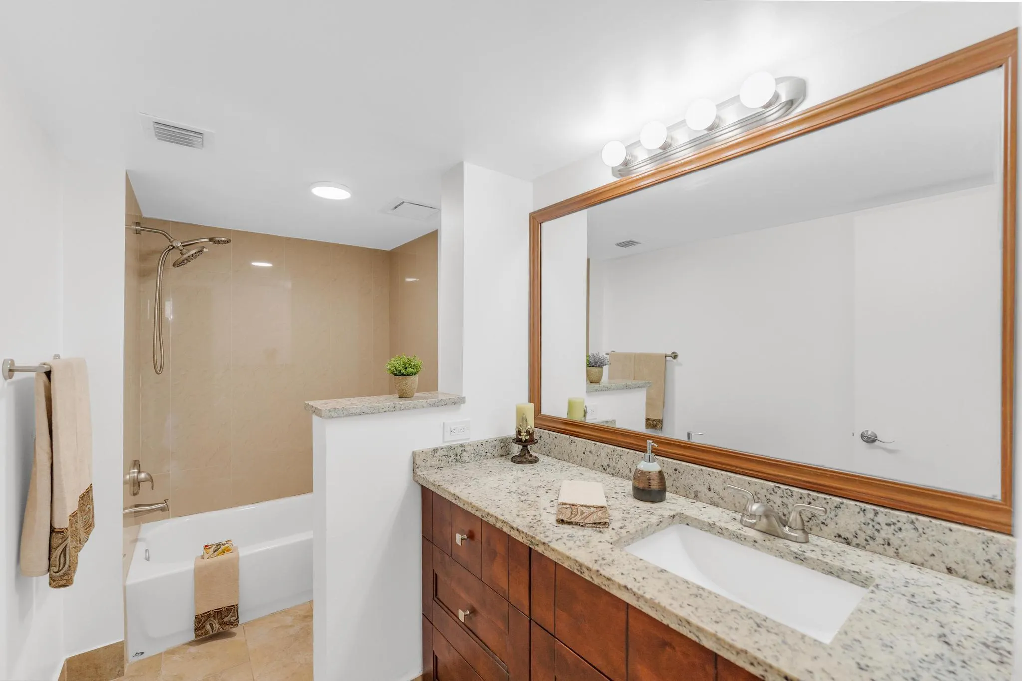 1256 S Military Trail, #915
