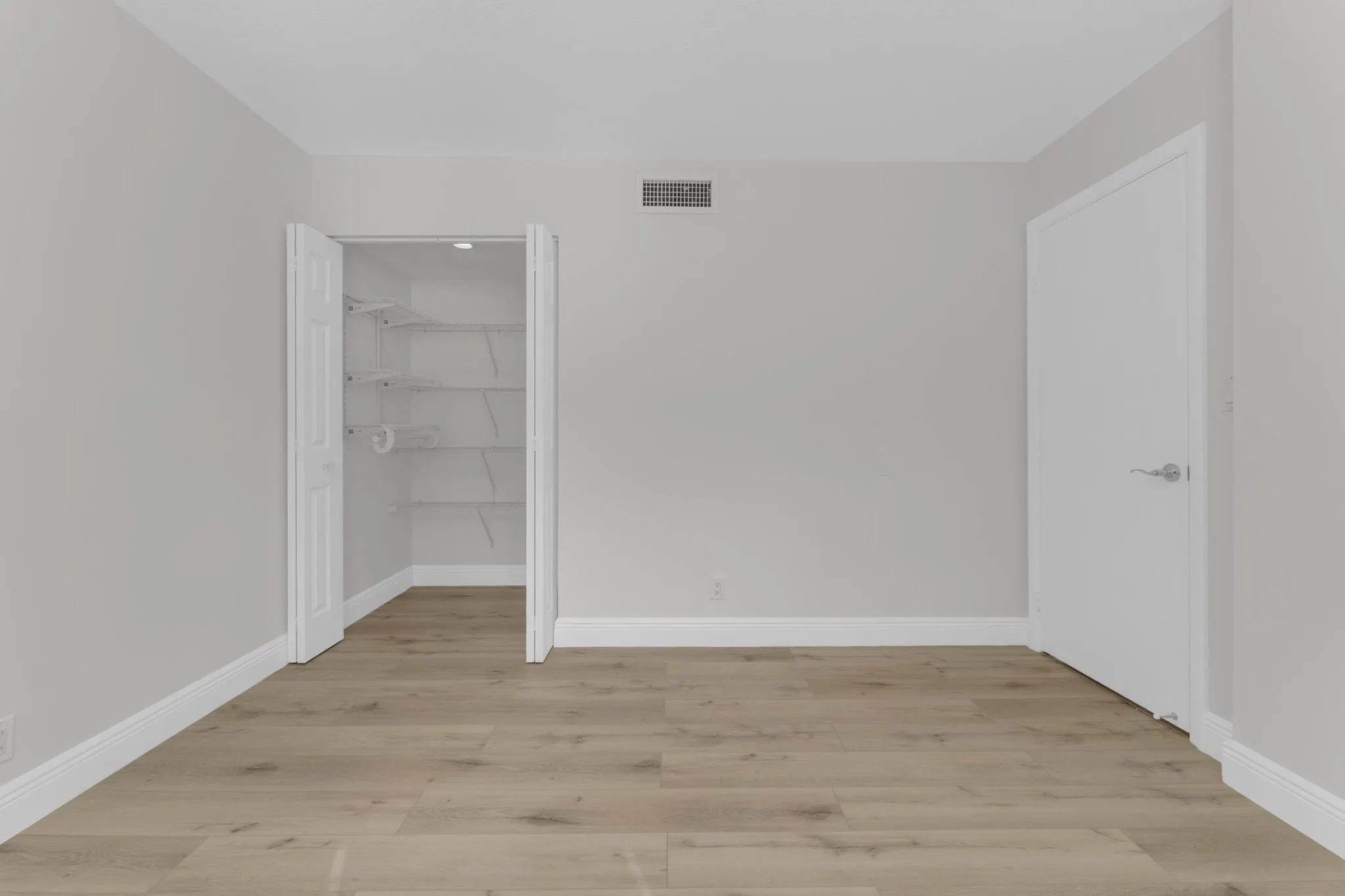 1256 S Military Trail, #915