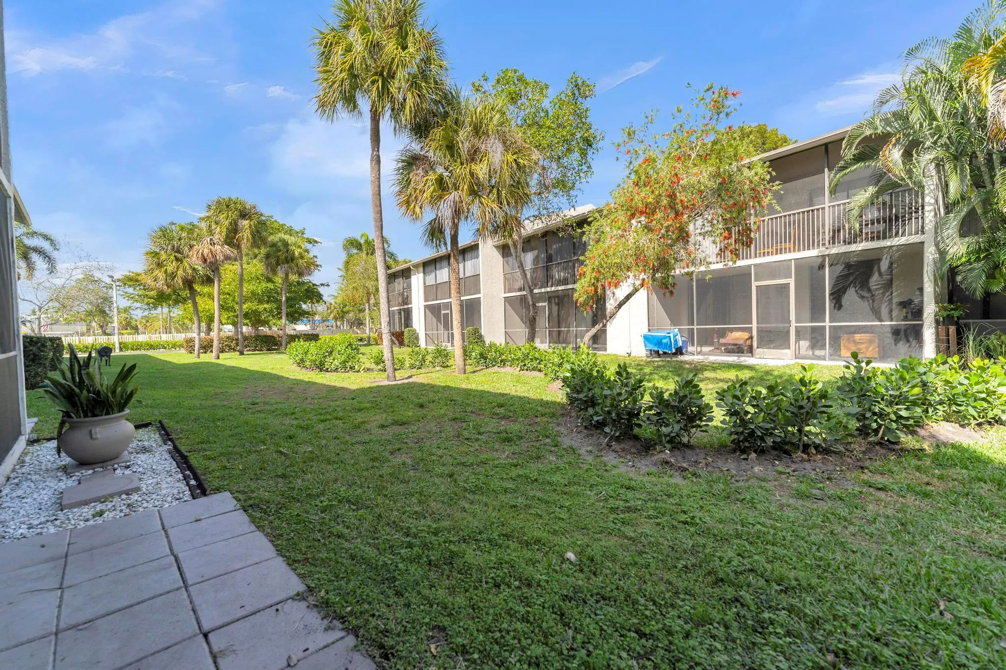 1256 S Military Trail, #915