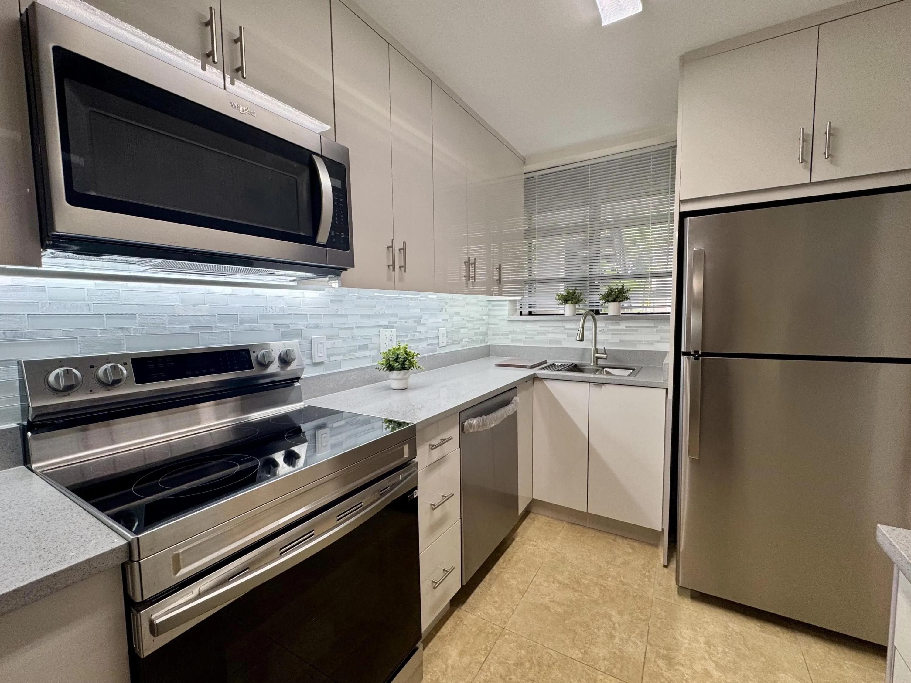 1256 S Military Trail, #915