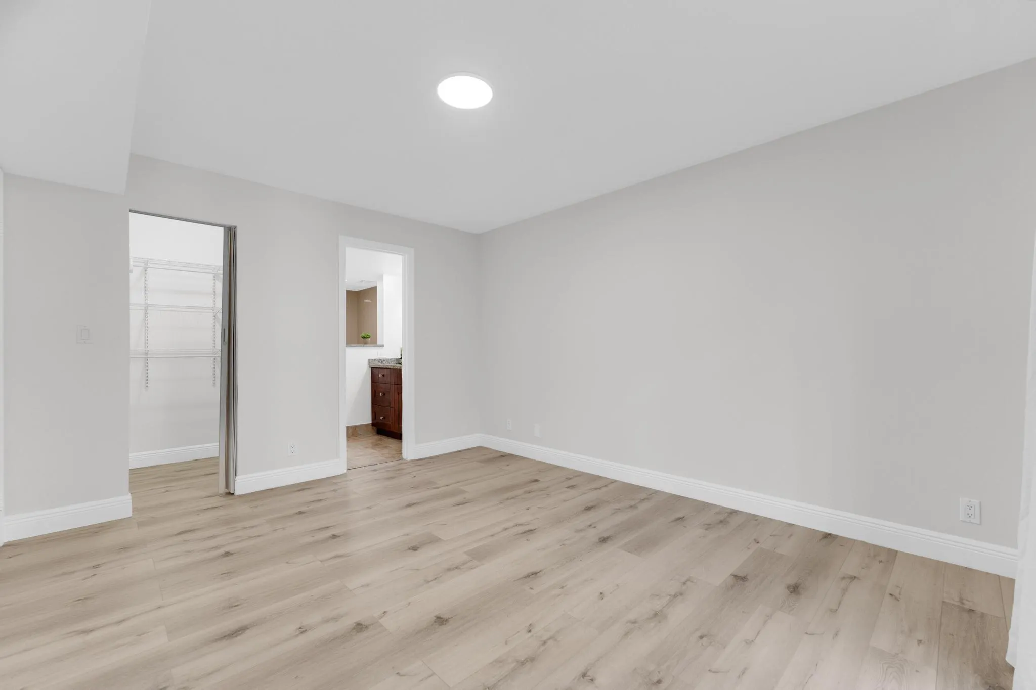 1256 S Military Trail, #915