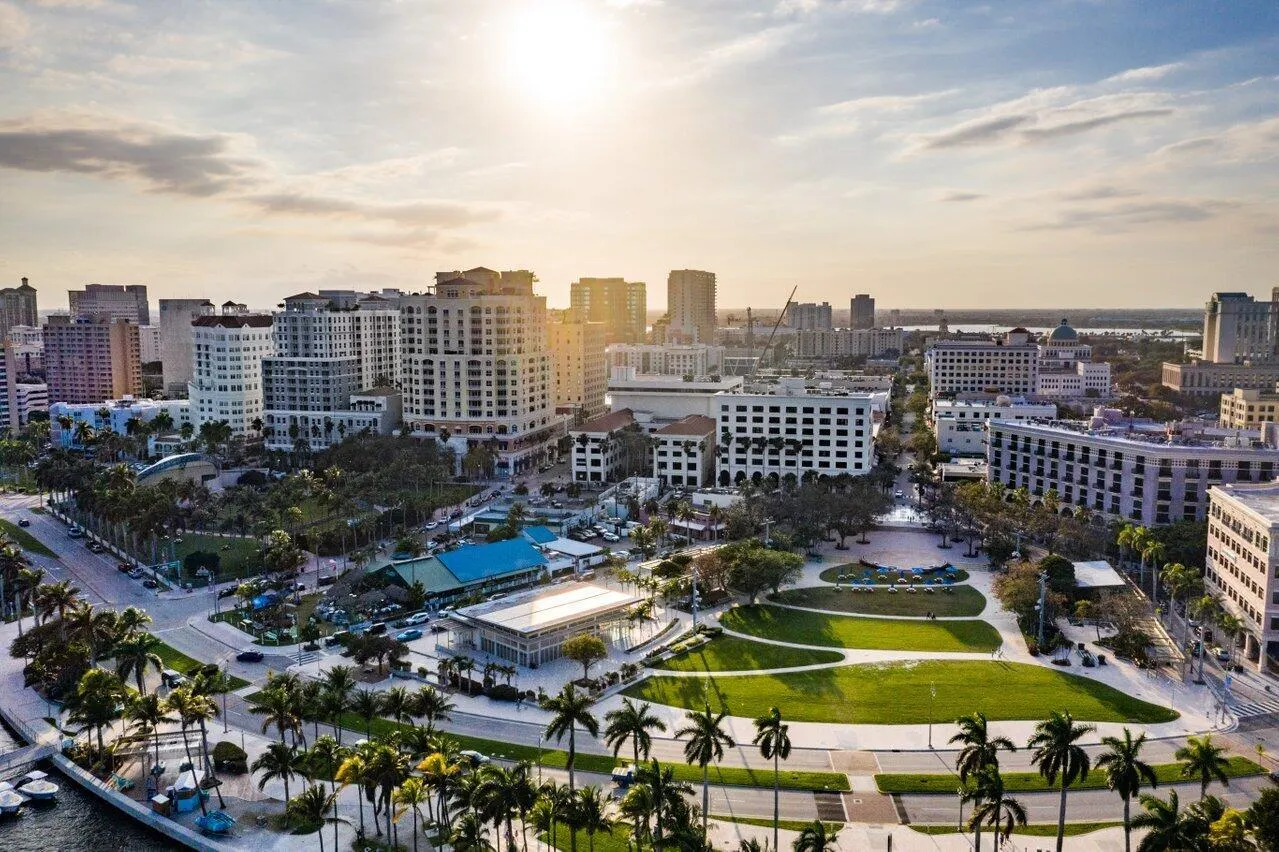 550 Okeechobee Boulevard, #820