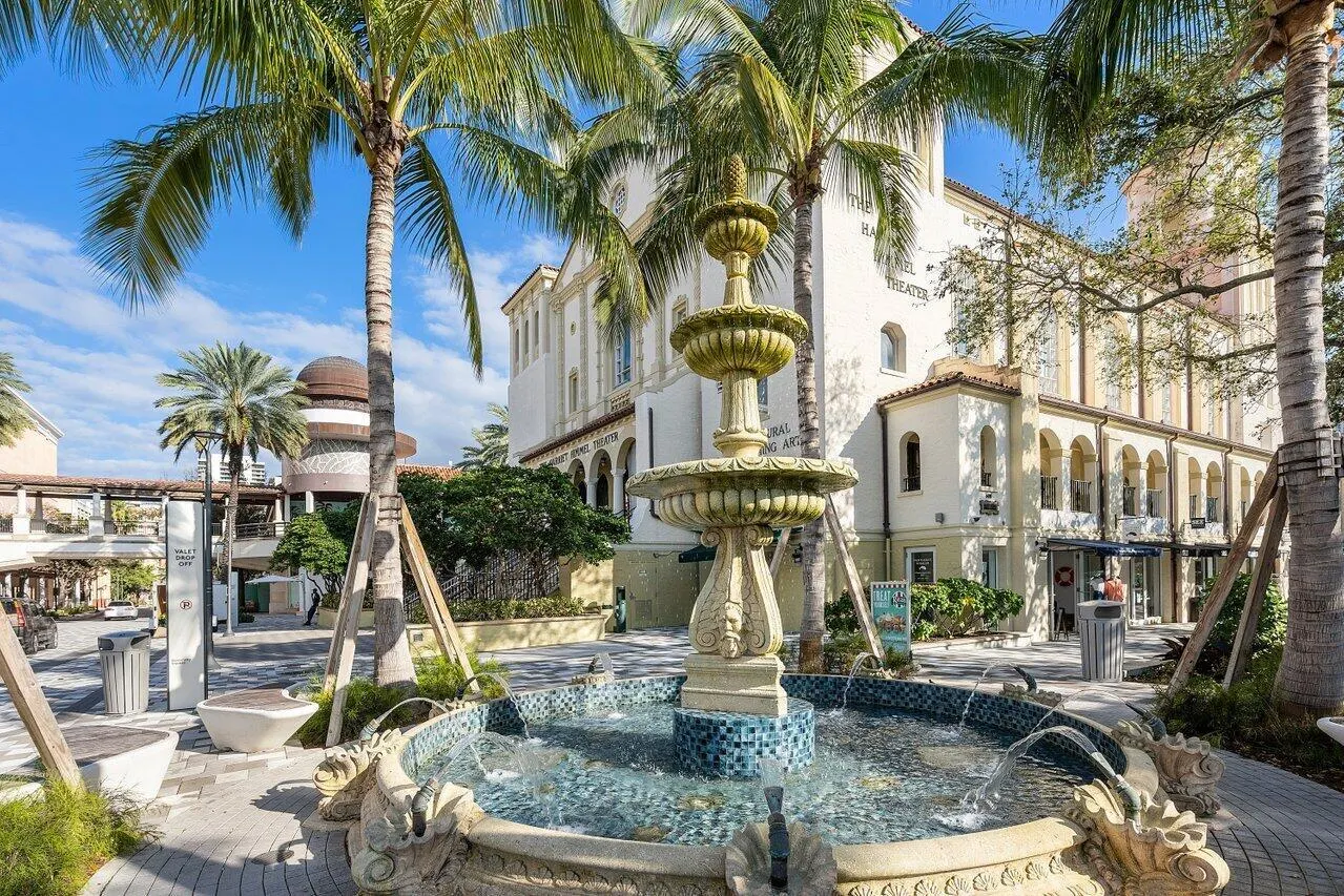 550 Okeechobee Boulevard, #820