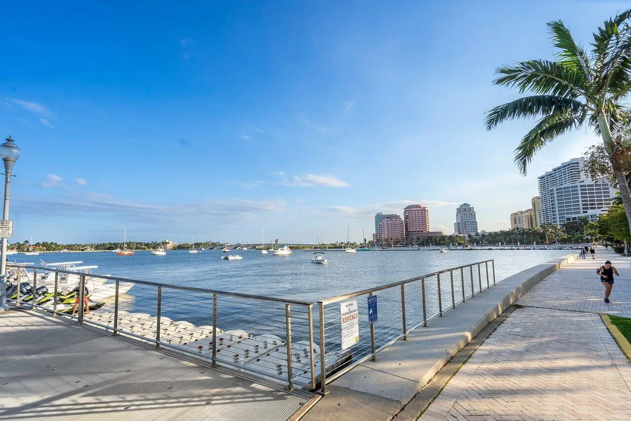 550 Okeechobee Boulevard, #820