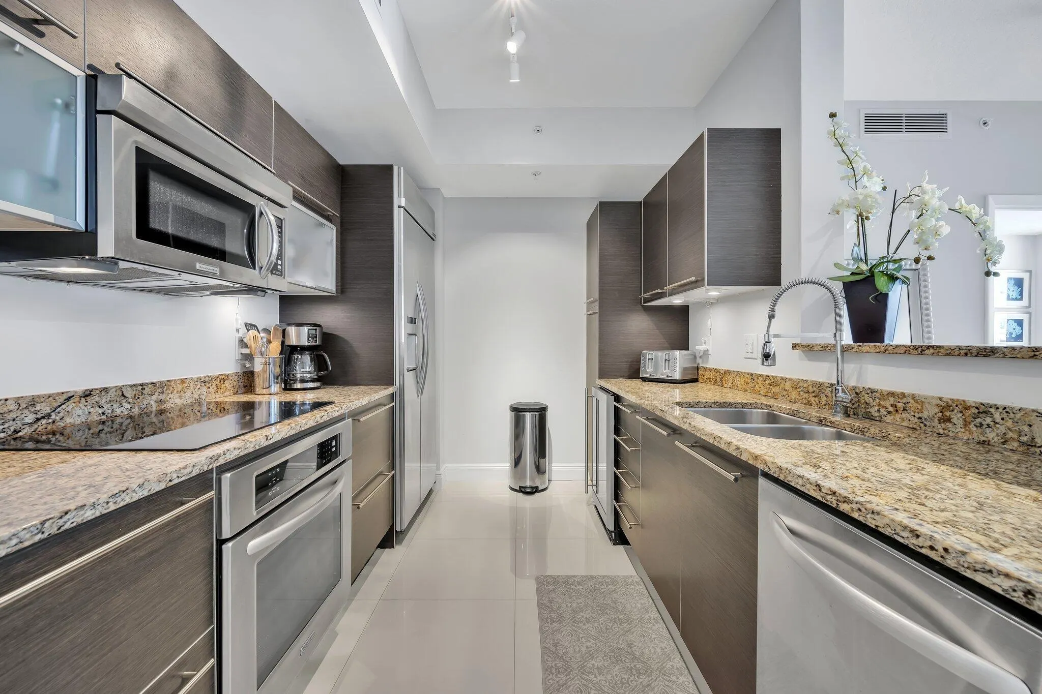 550 Okeechobee Boulevard, #820