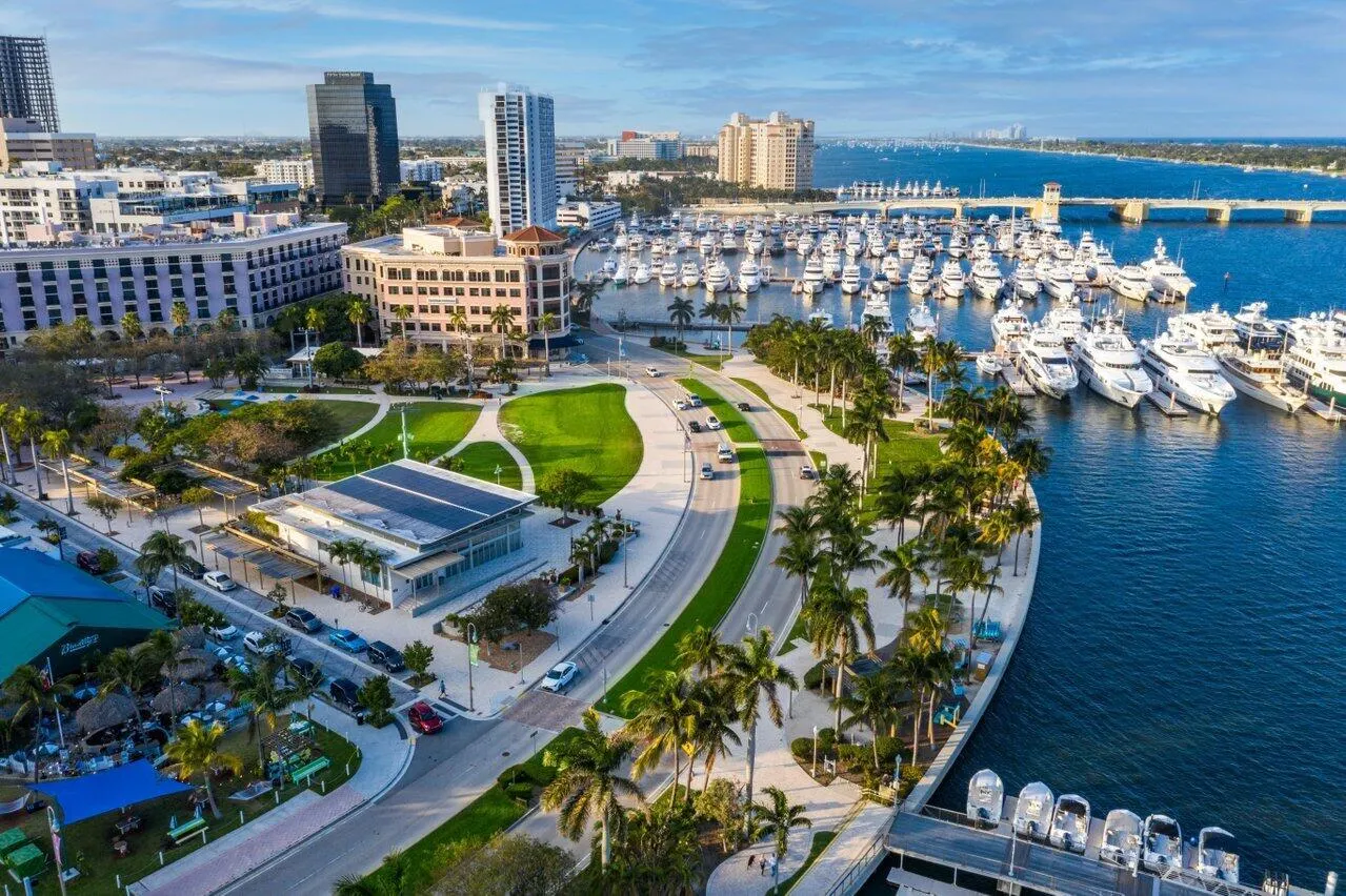 550 Okeechobee Boulevard, #820