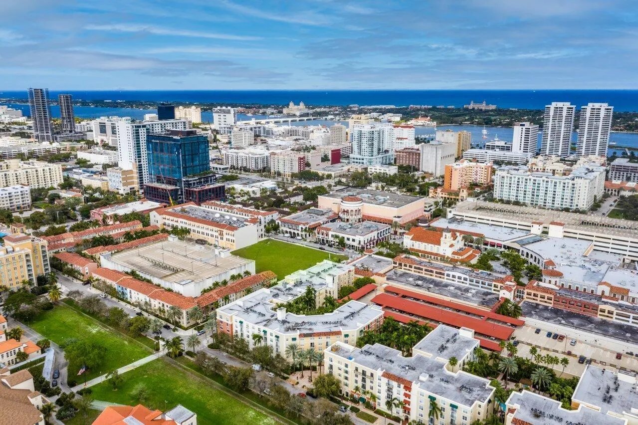 550 Okeechobee Boulevard, #820