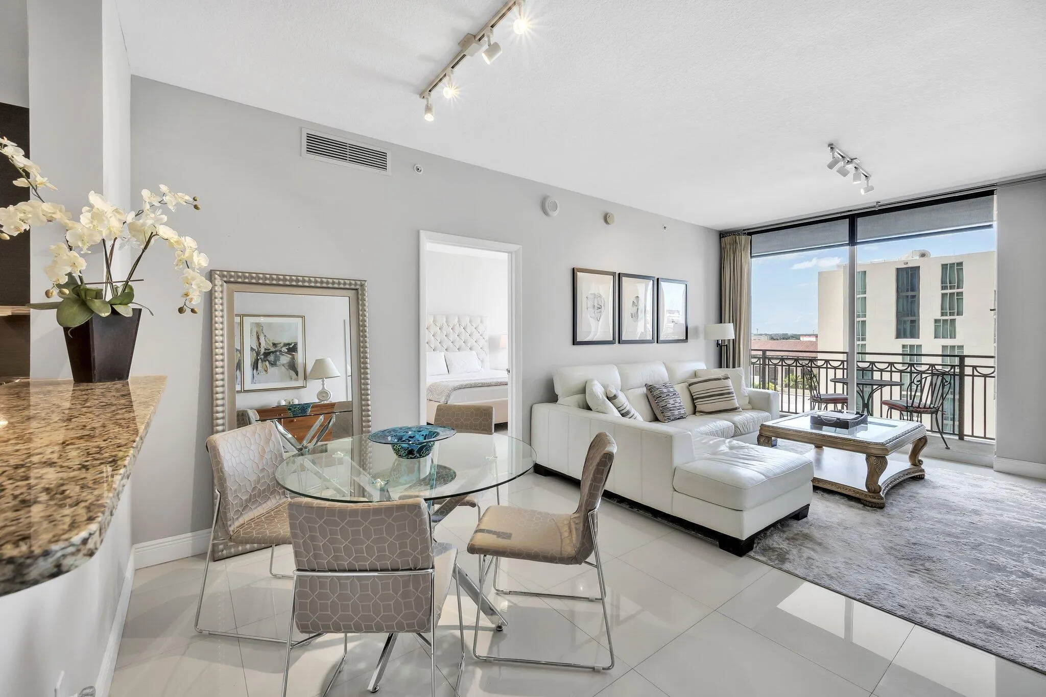 550 Okeechobee Boulevard, #820
