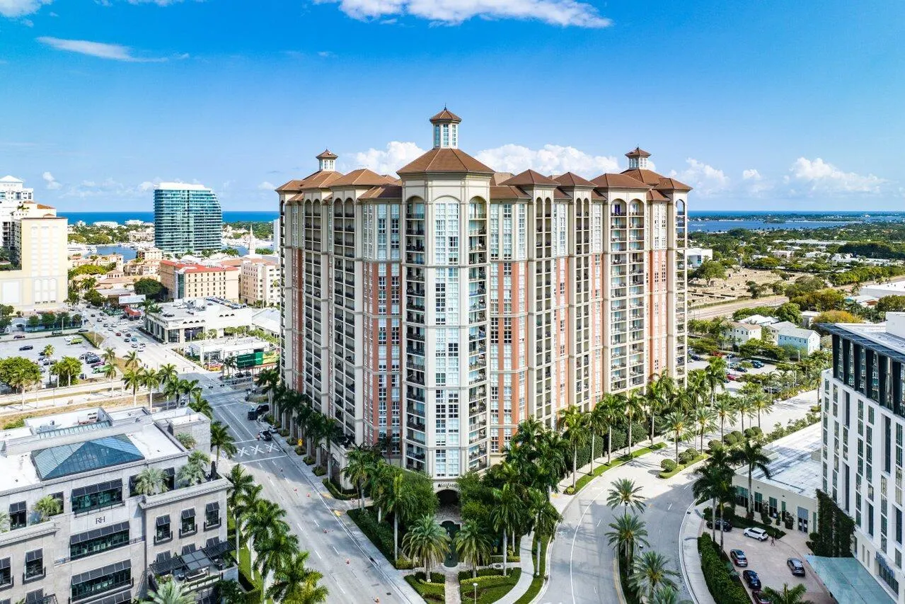 550 Okeechobee Boulevard, #820