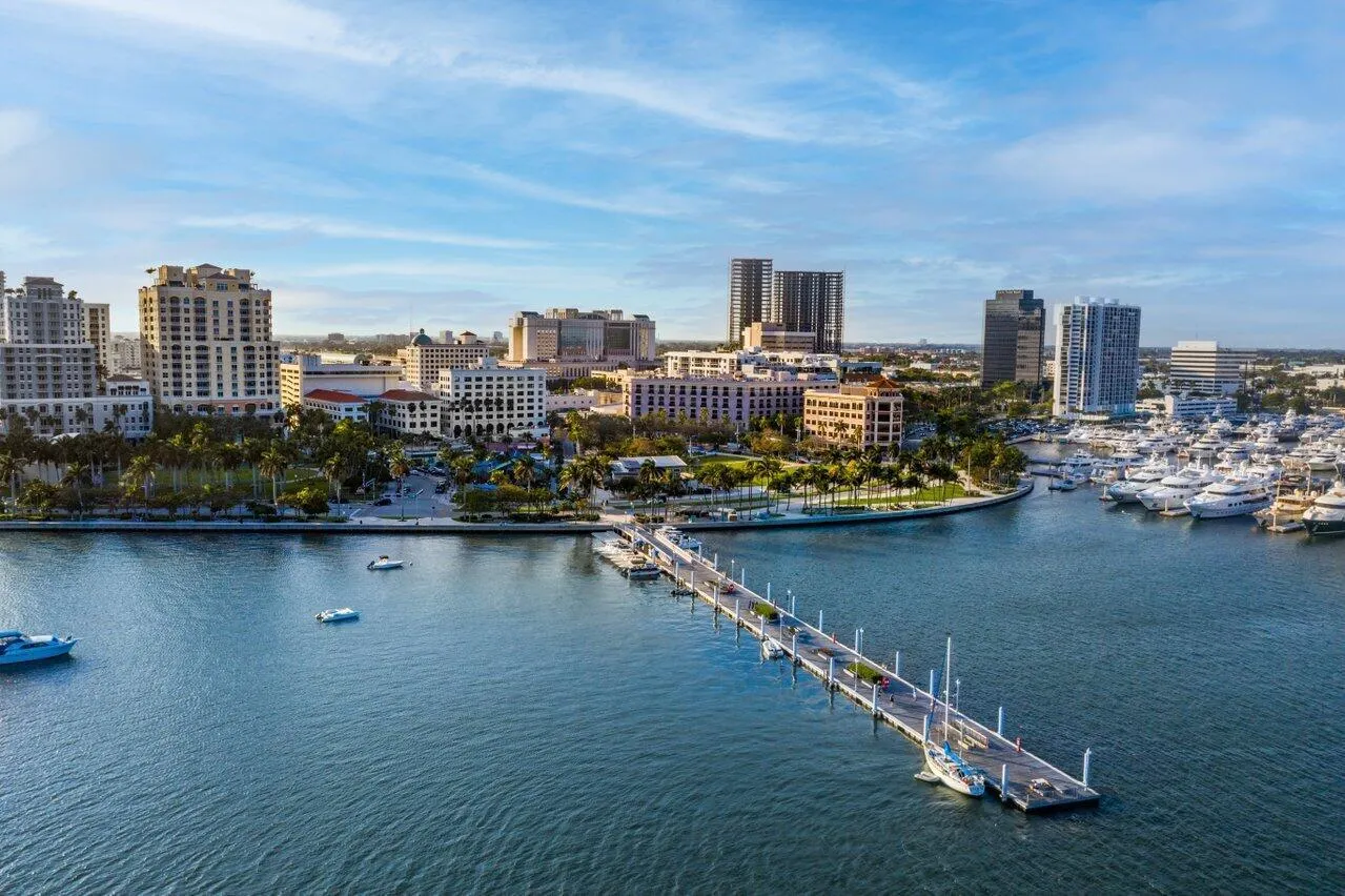 550 Okeechobee Boulevard, #820