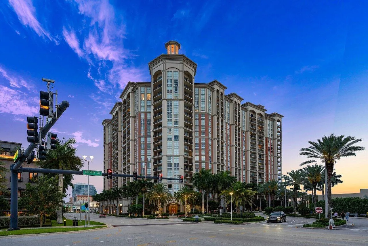 550 Okeechobee Boulevard, #820