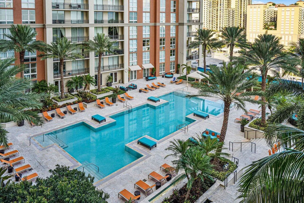 550 Okeechobee Boulevard, #820