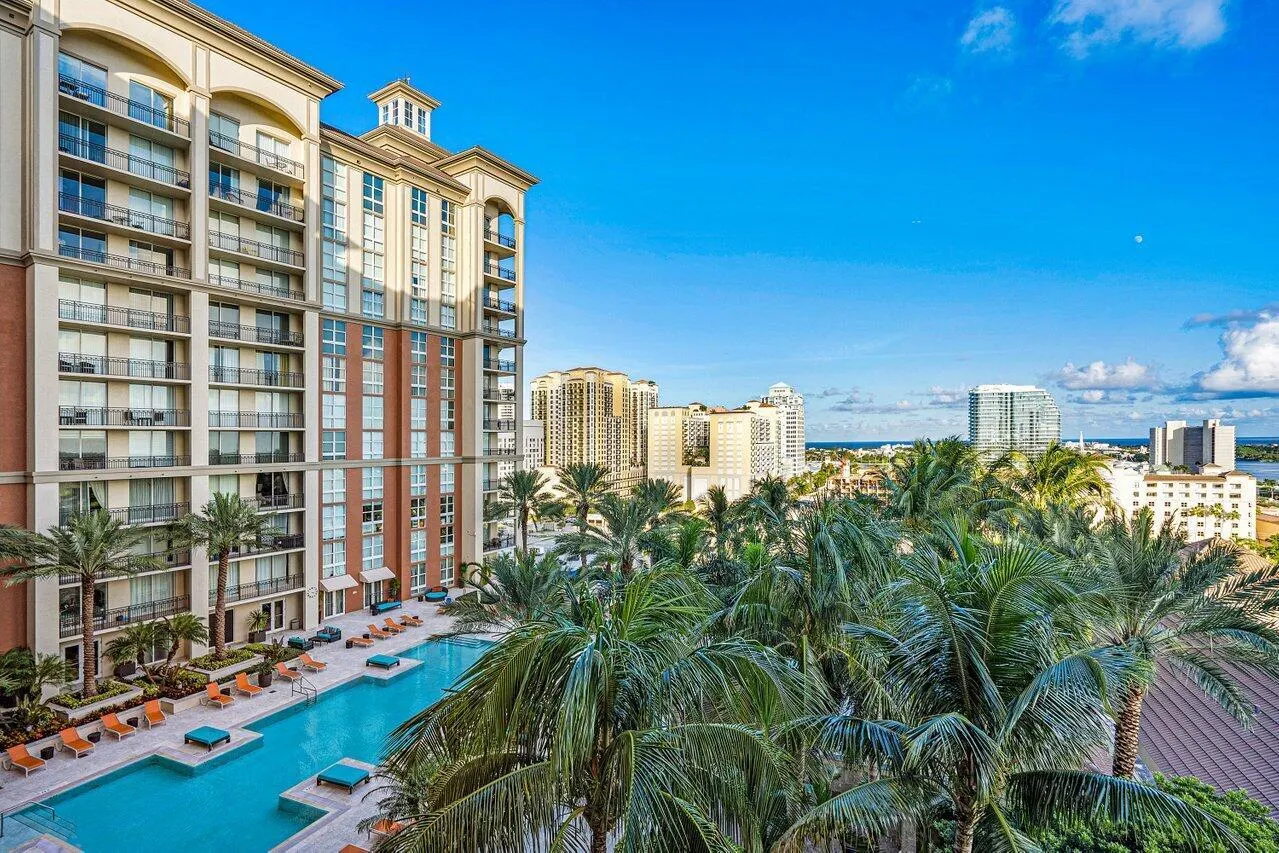 550 Okeechobee Boulevard, #820