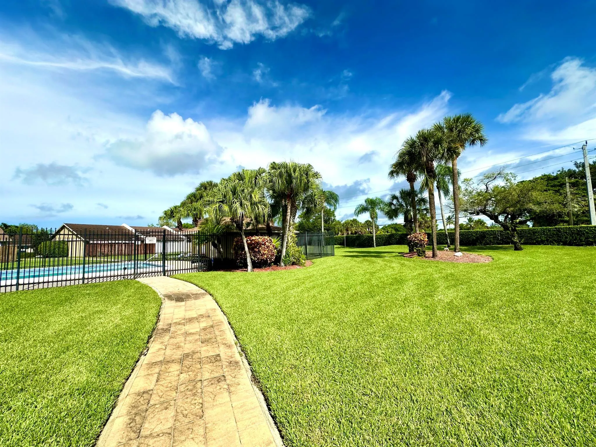 10128 Boca Bend E, #C2
