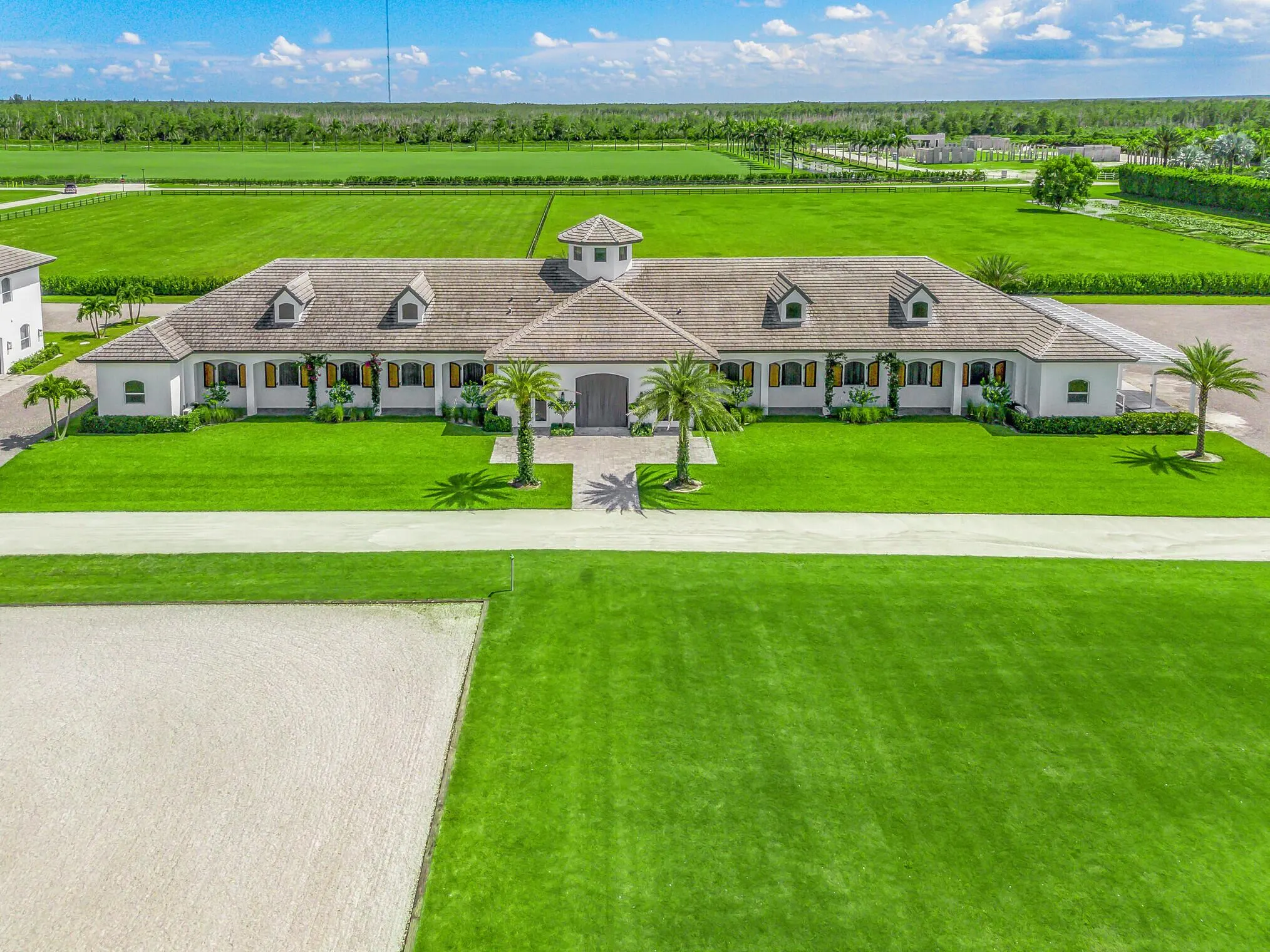 5181 Lasso Way, #Stalls